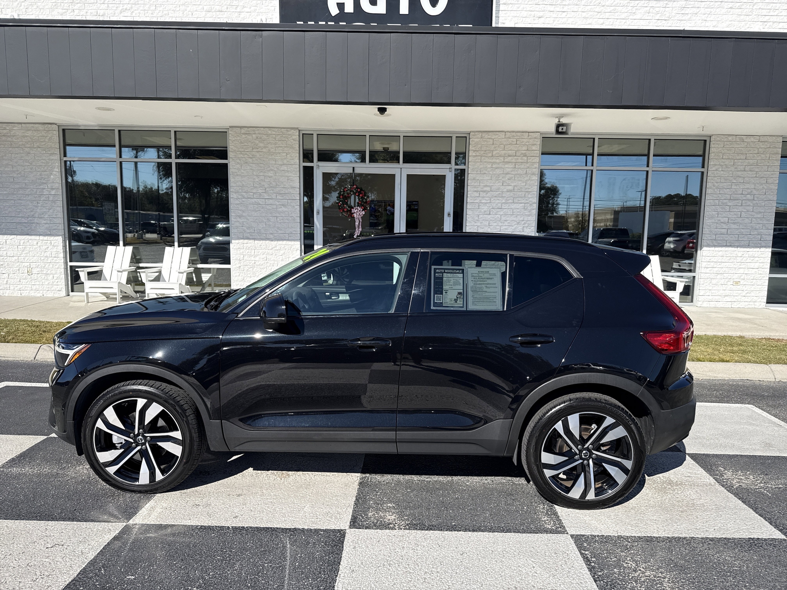 2024 Volvo XC40 Plus