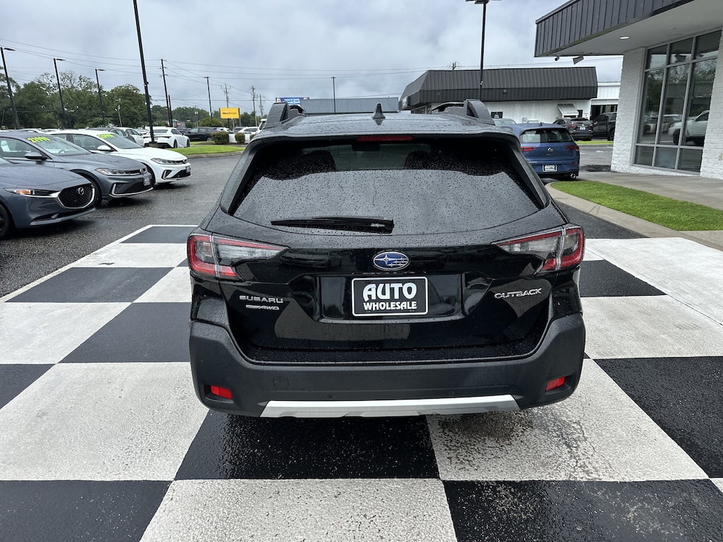 Used 2025 Subaru Outback Limited SUV