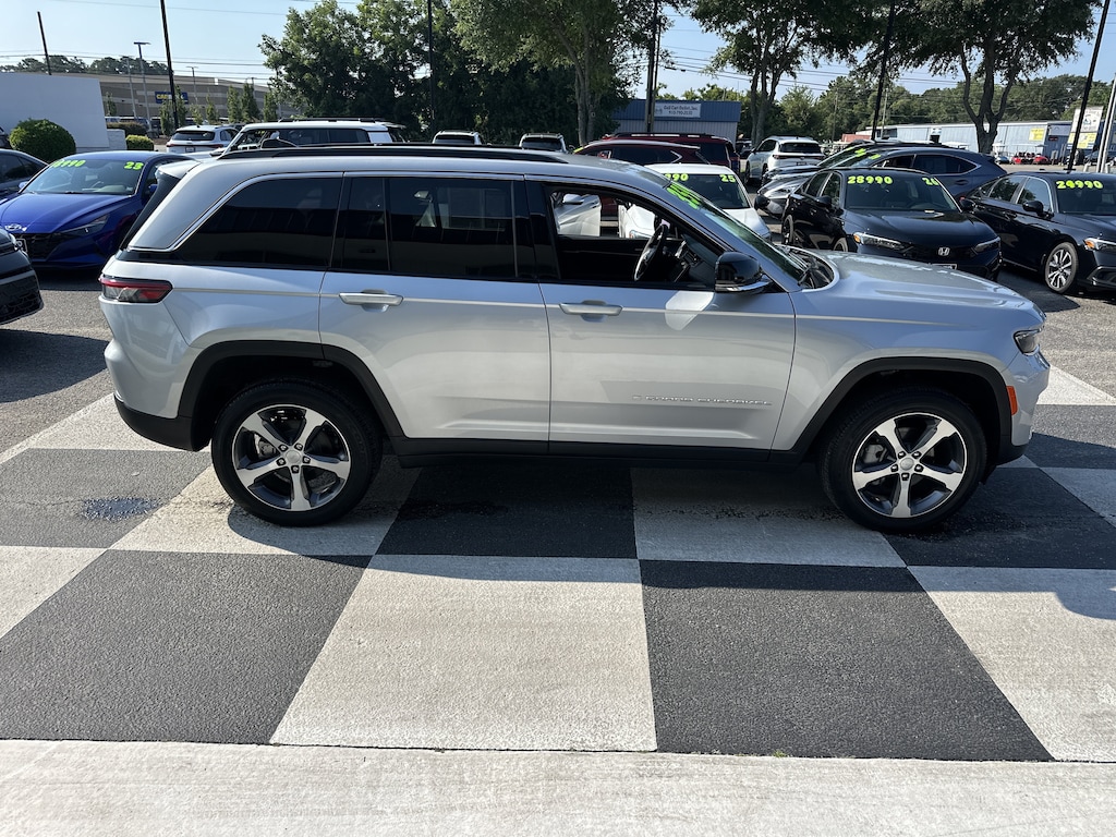 Used 2025 Jeep Grand Cherokee Limited SUV