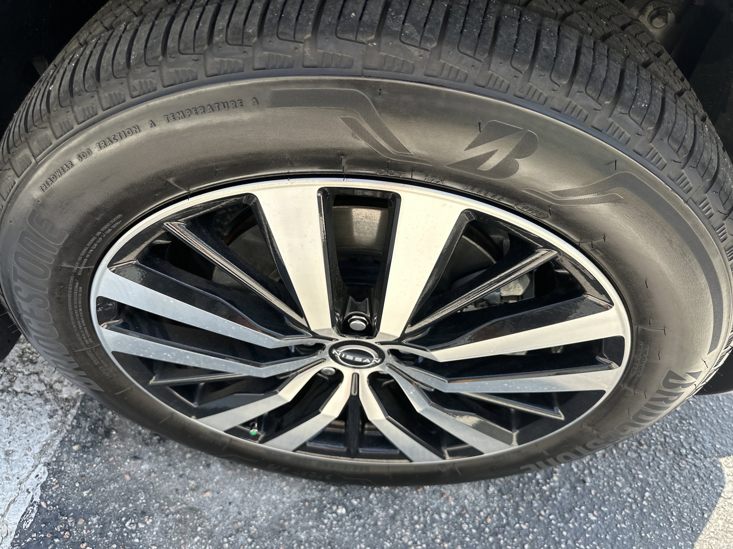 2025 Nissan Pathfinder Platinum - Photo 6