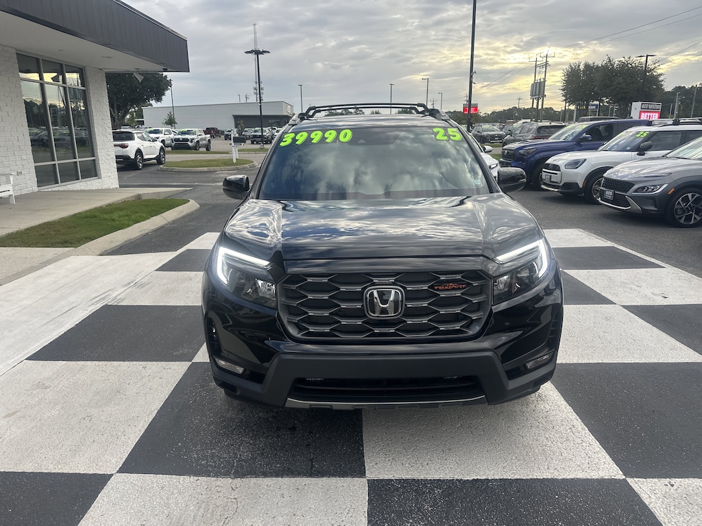 Used 2025 Honda Passport TrailSport SUV