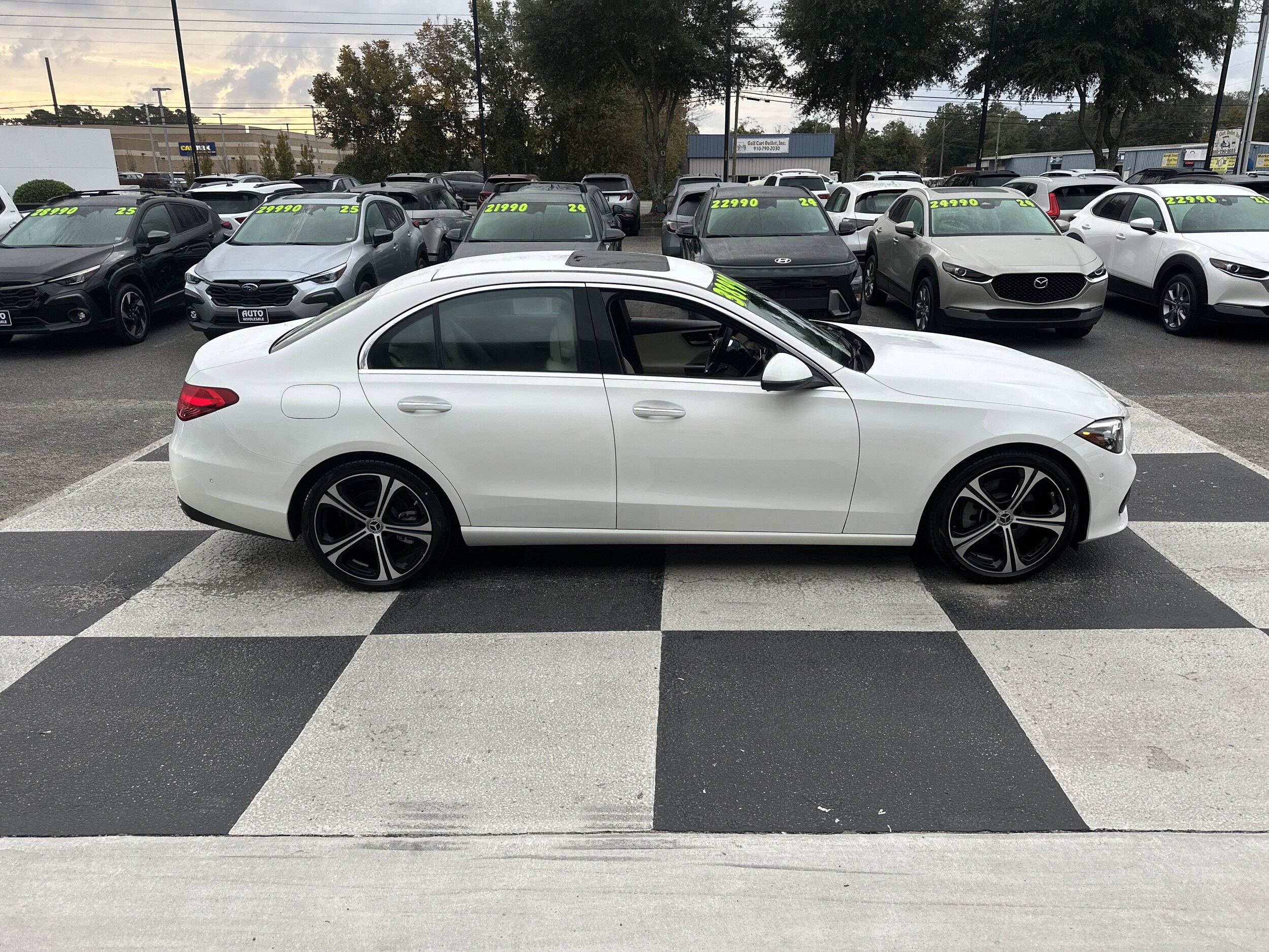 2024 Mercedes Benz C 300 photo 3