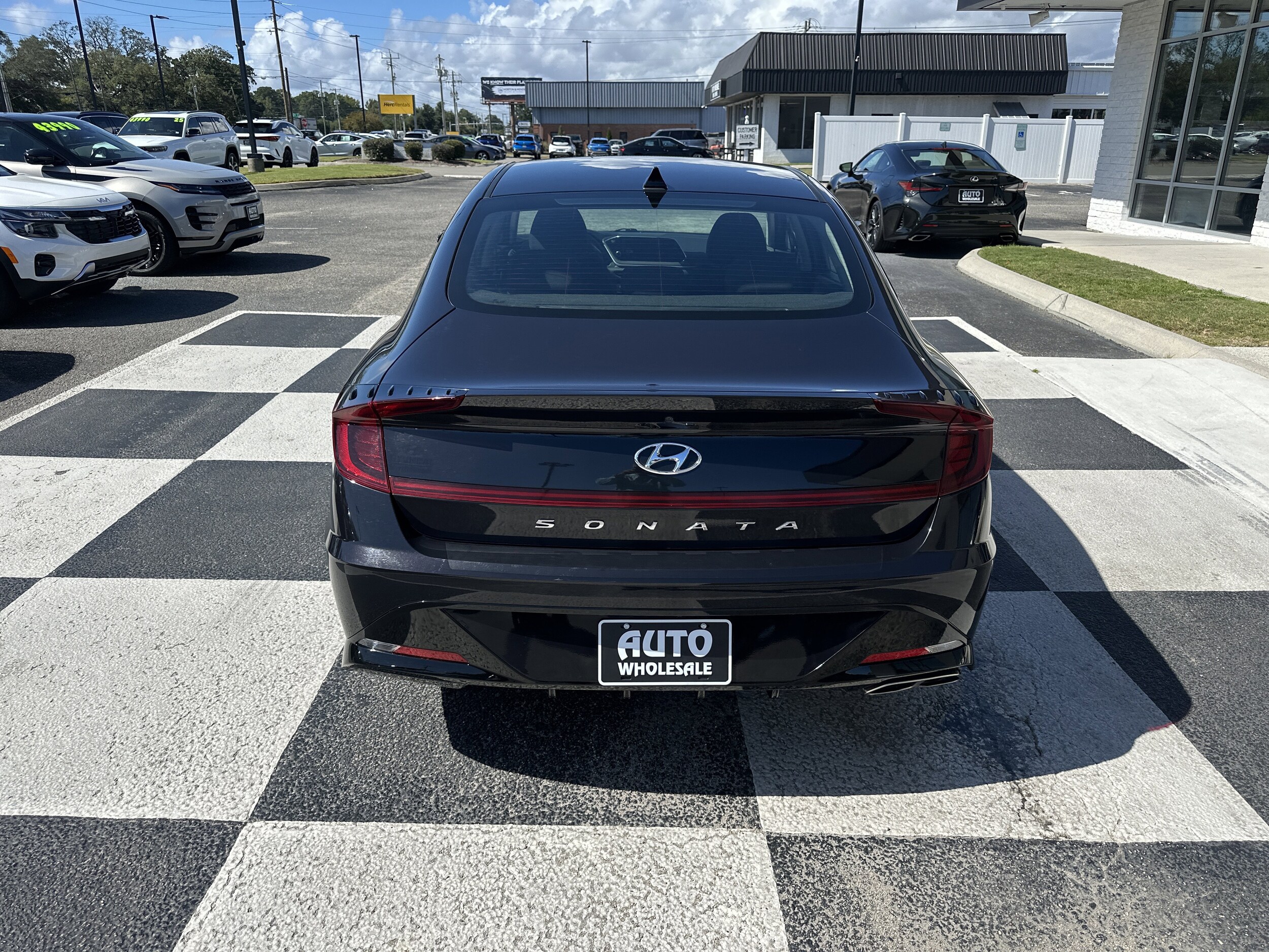 2023 Hyundai Sonata SEL photo 2
