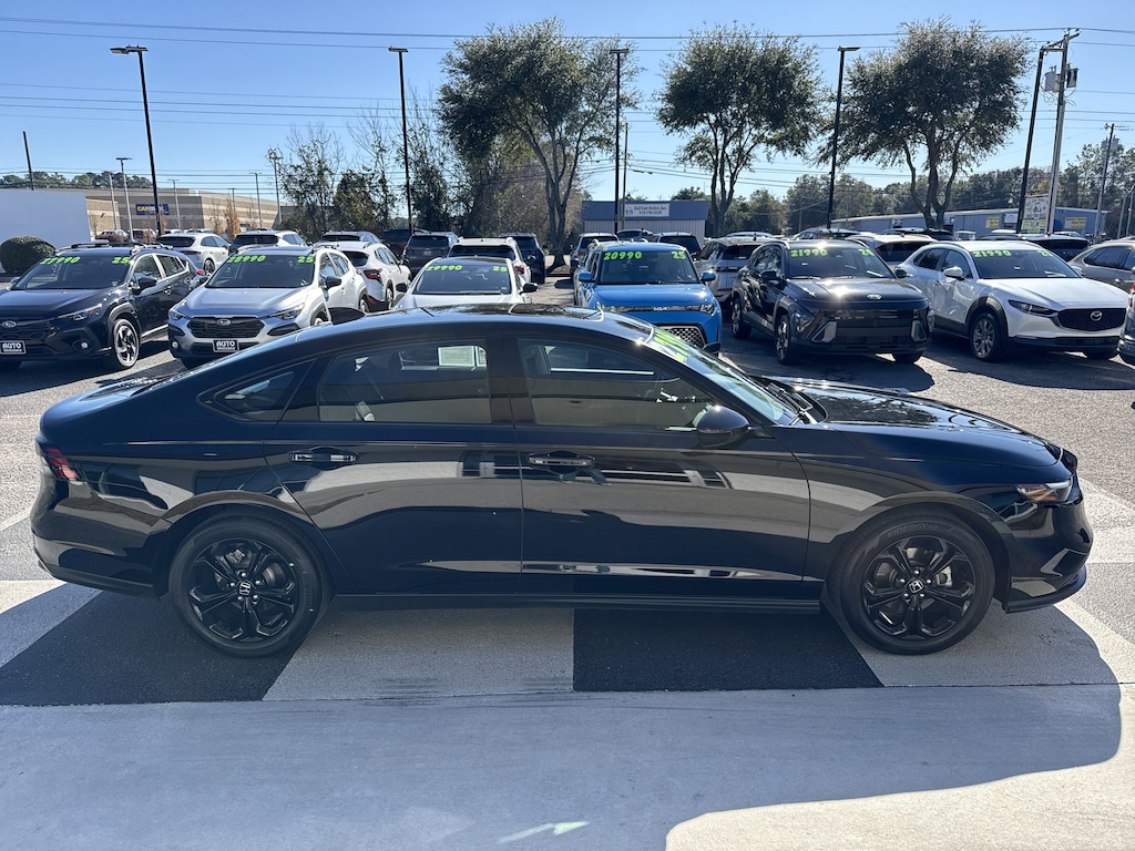 Used 2025 Honda Accord SE Sedan