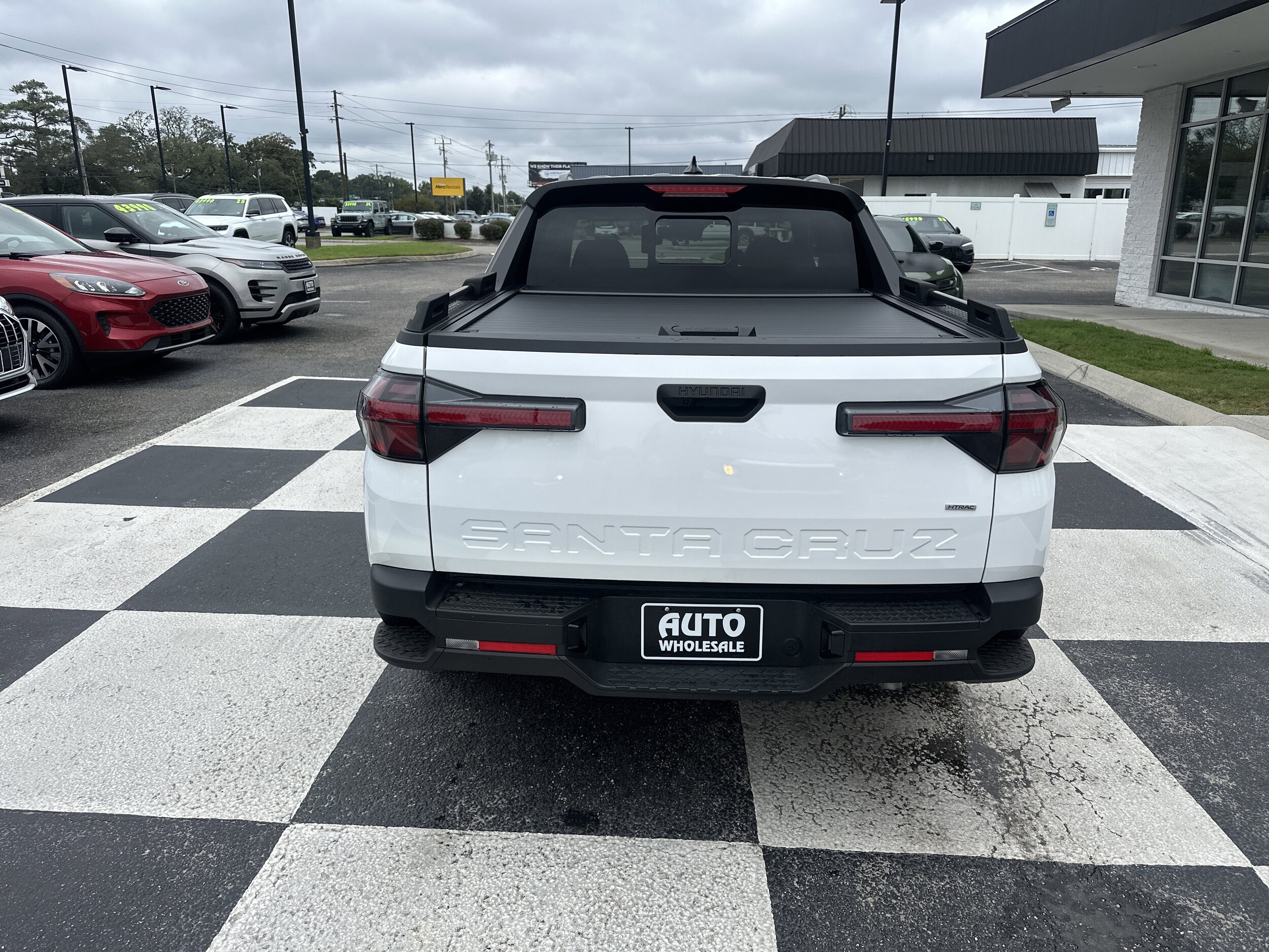 2025 Hyundai Santa Cruz SEL Activity photo 2