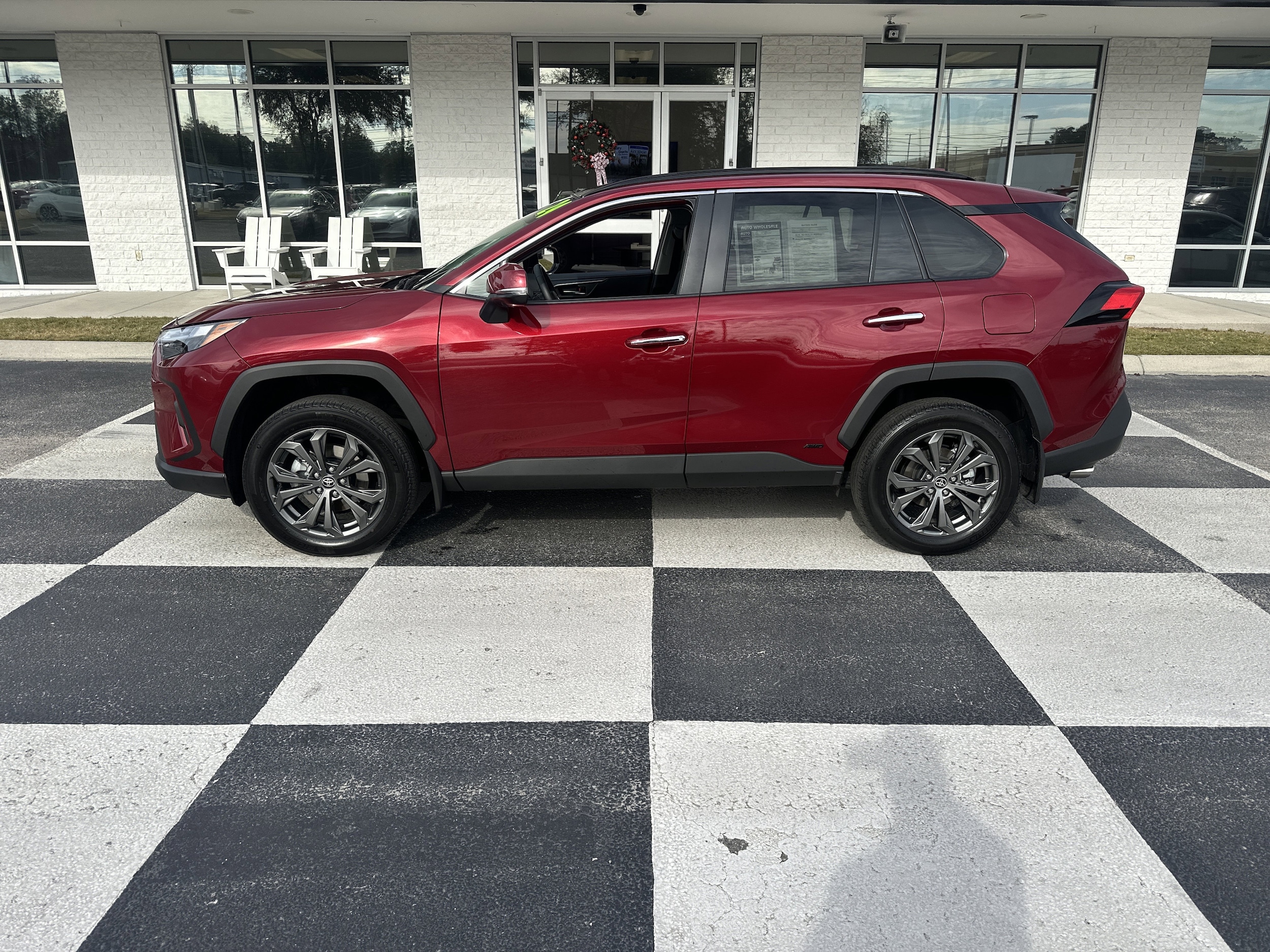 2024 Toyota RAV4 Limited's photo