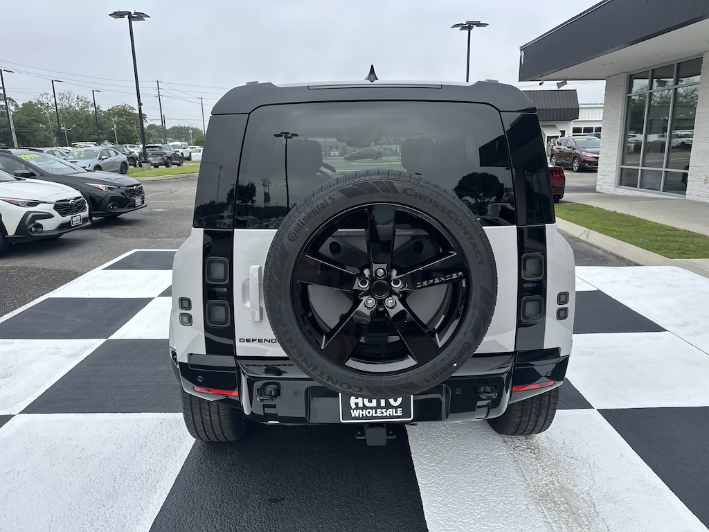 Used 2026 Land Rover Defender 110 X-Dynamic SE SUV