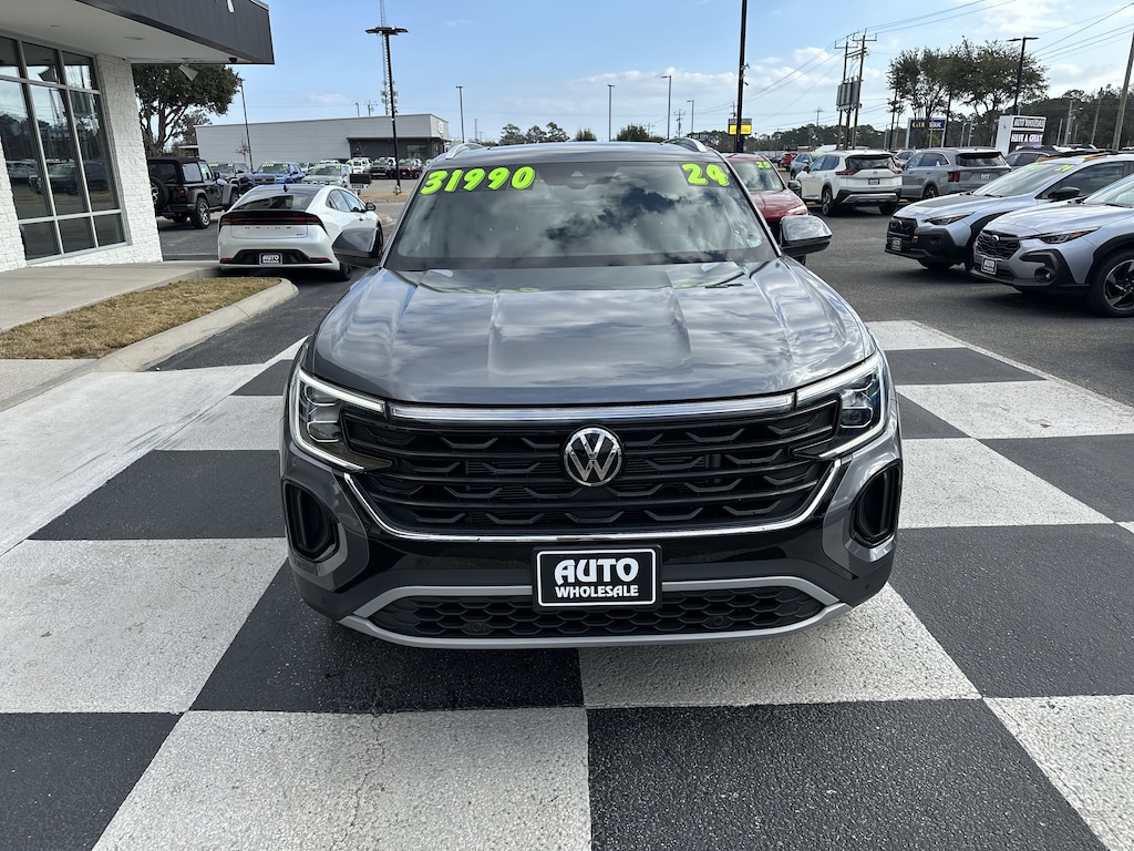 Used 2024 Volkswagen Atlas Cross Sport 2.0T SE w/Technology SUV