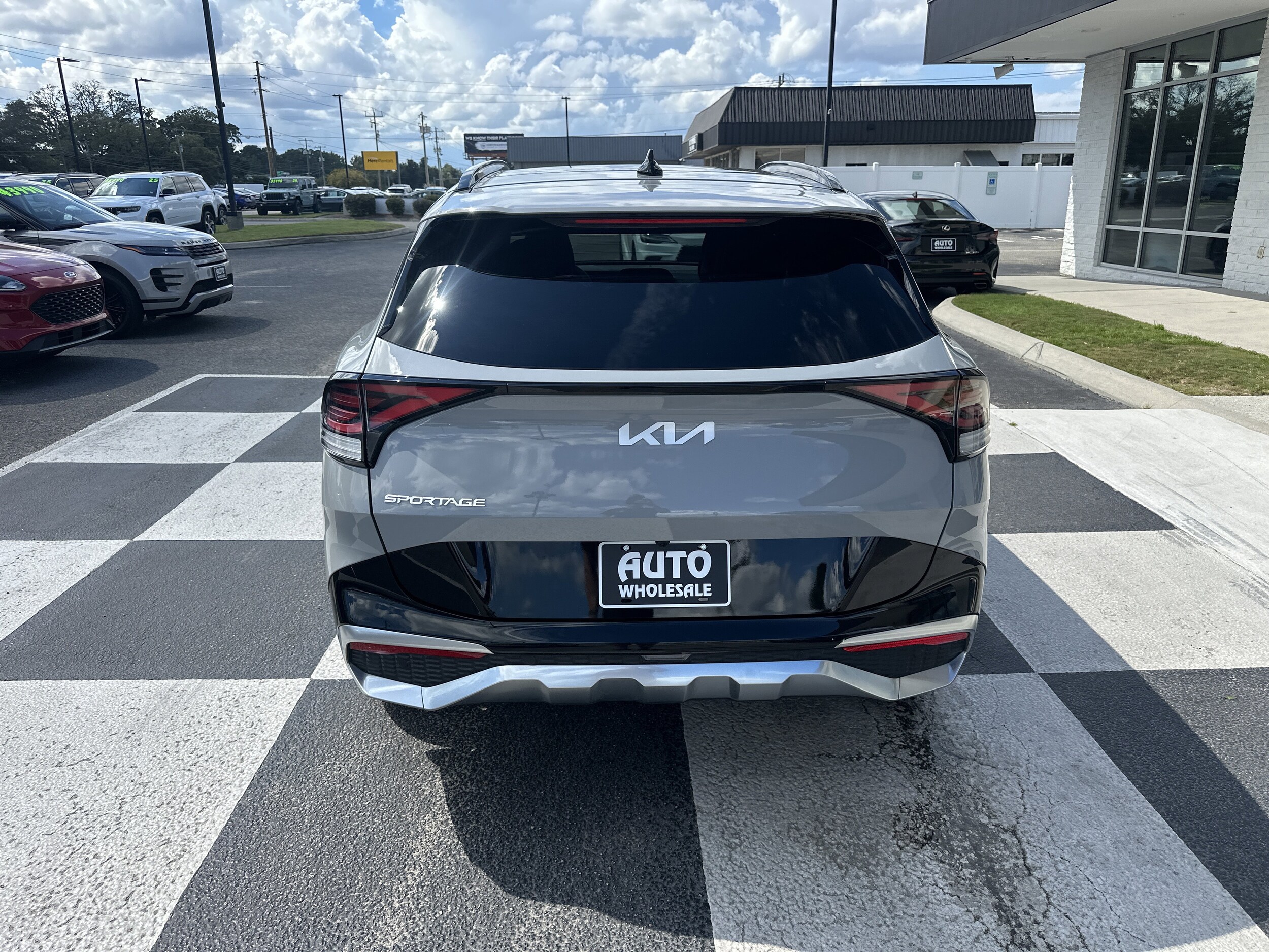 2023 Kia Sportage photo 3