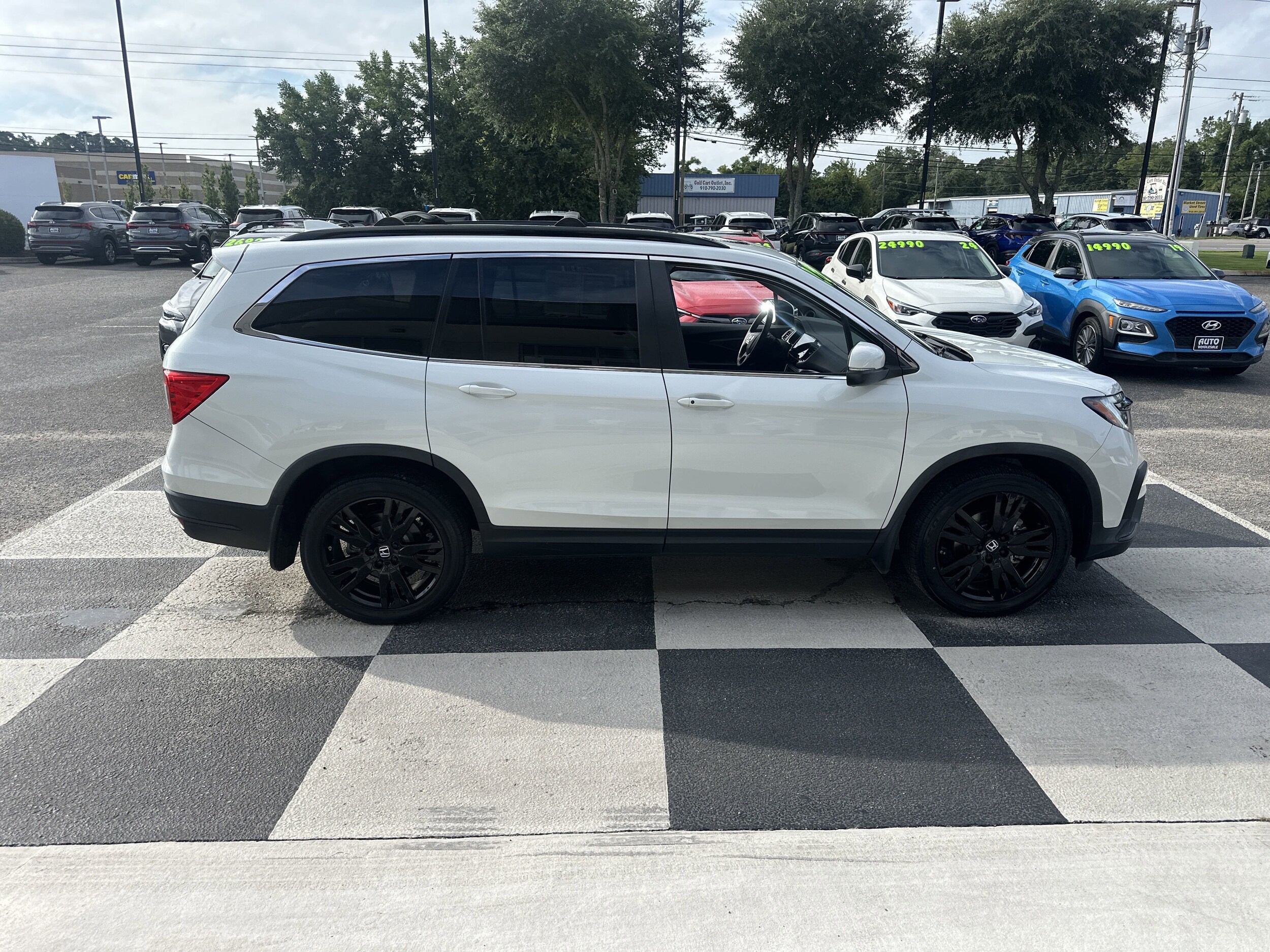2022 Honda Pilot Special Edition photo 3