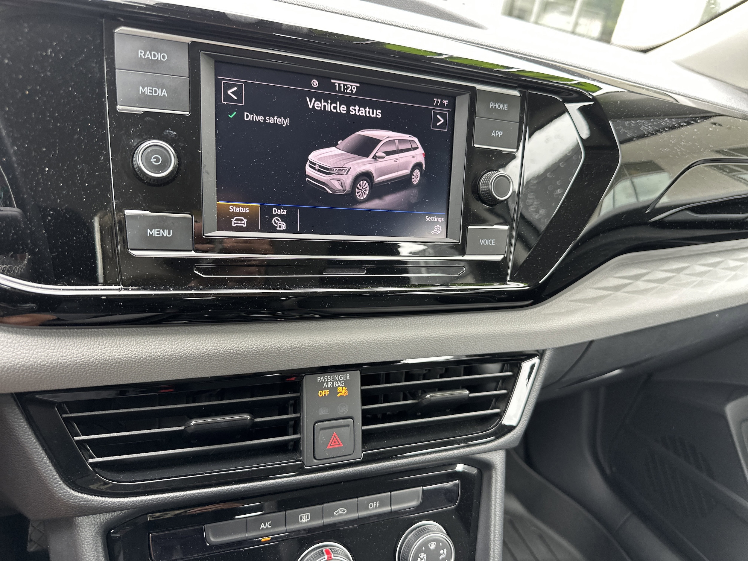 2024 Volkswagen Taos S - Photo 17
