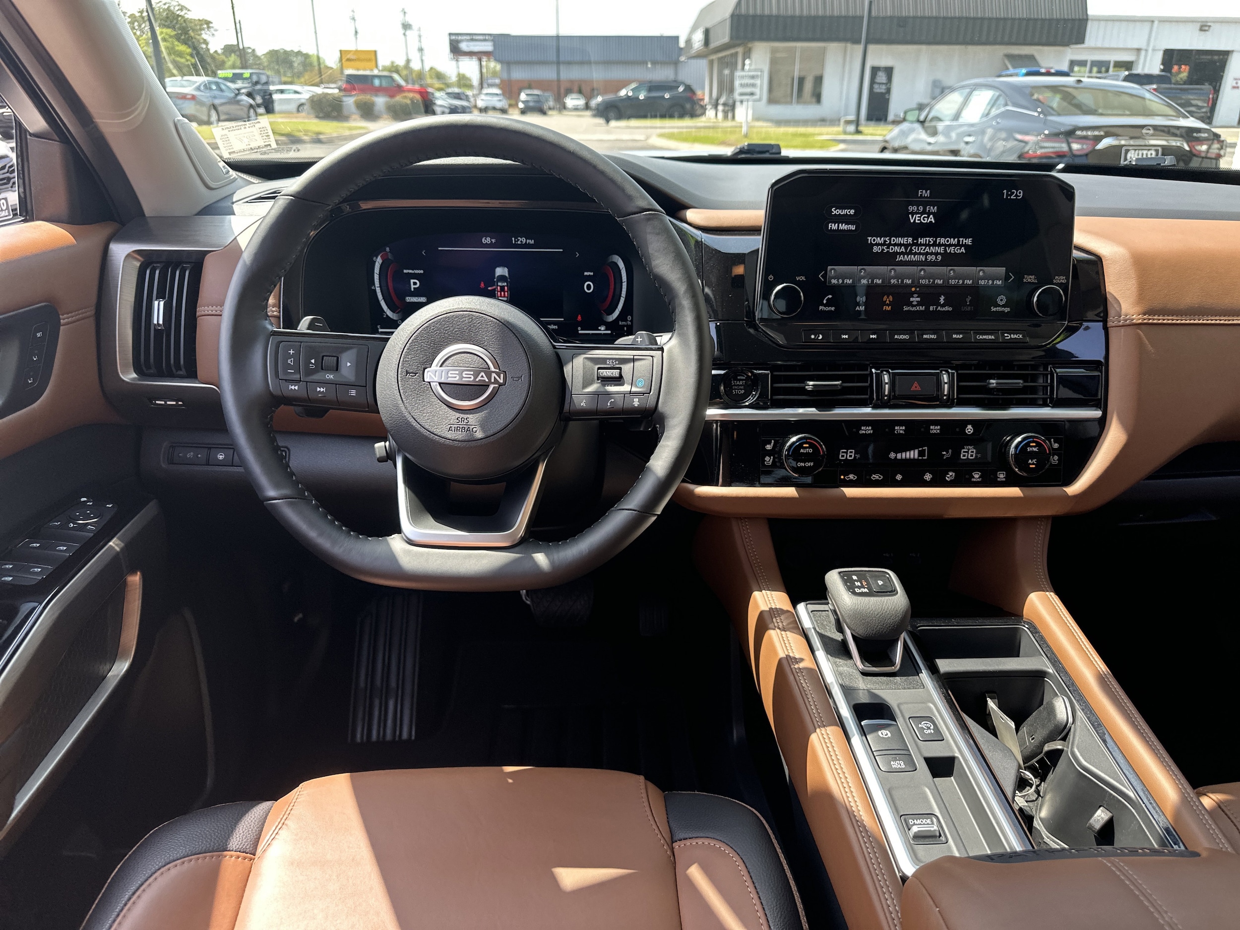 2025 Nissan Pathfinder Platinum - Photo 15