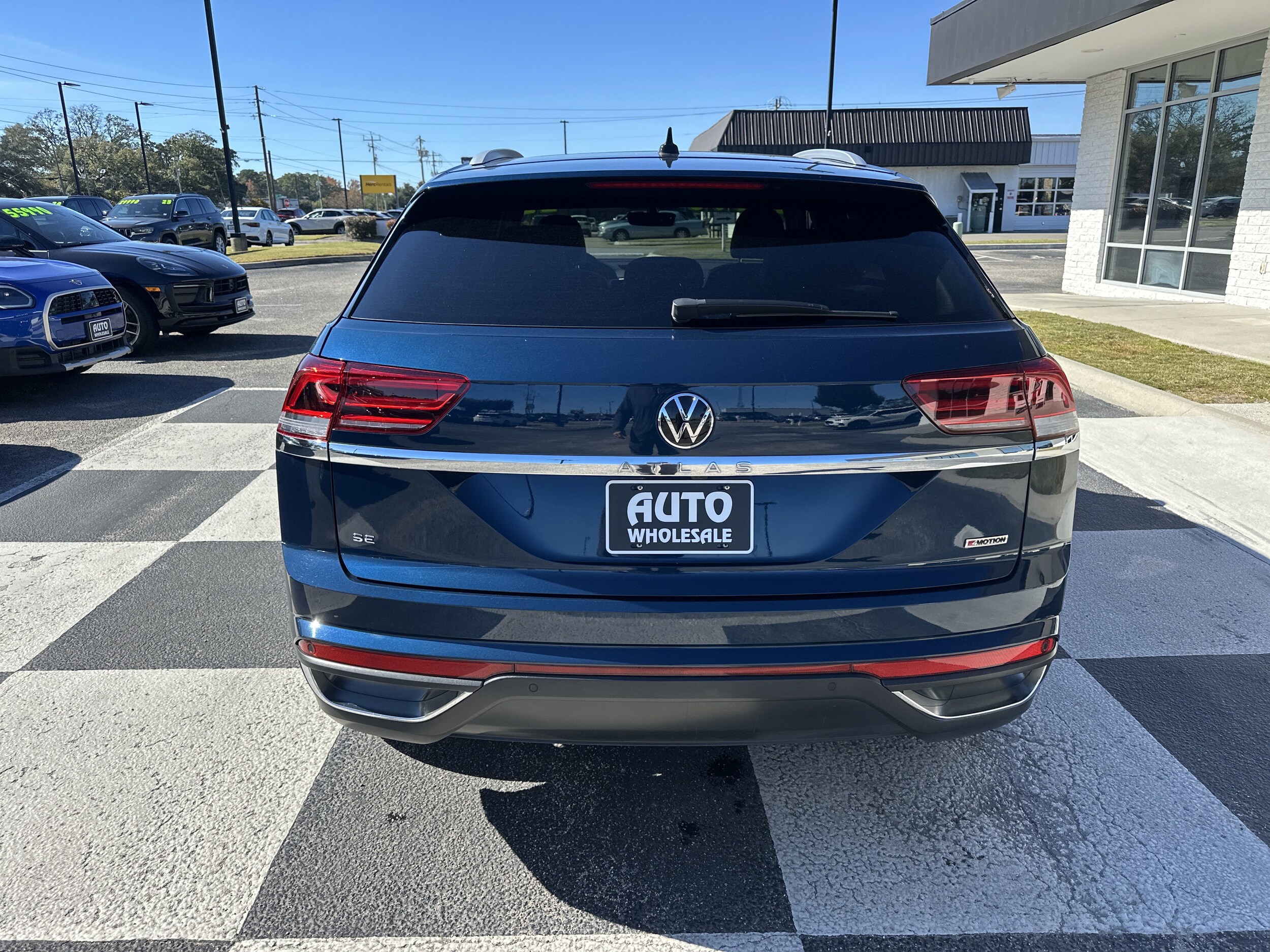 2022 Volkswagen Atlas Cross Sport SE Technology photo 4