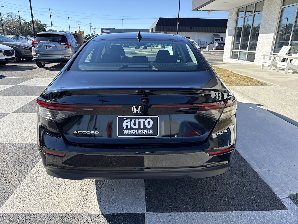 Used 2025 Honda Accord SE Sedan