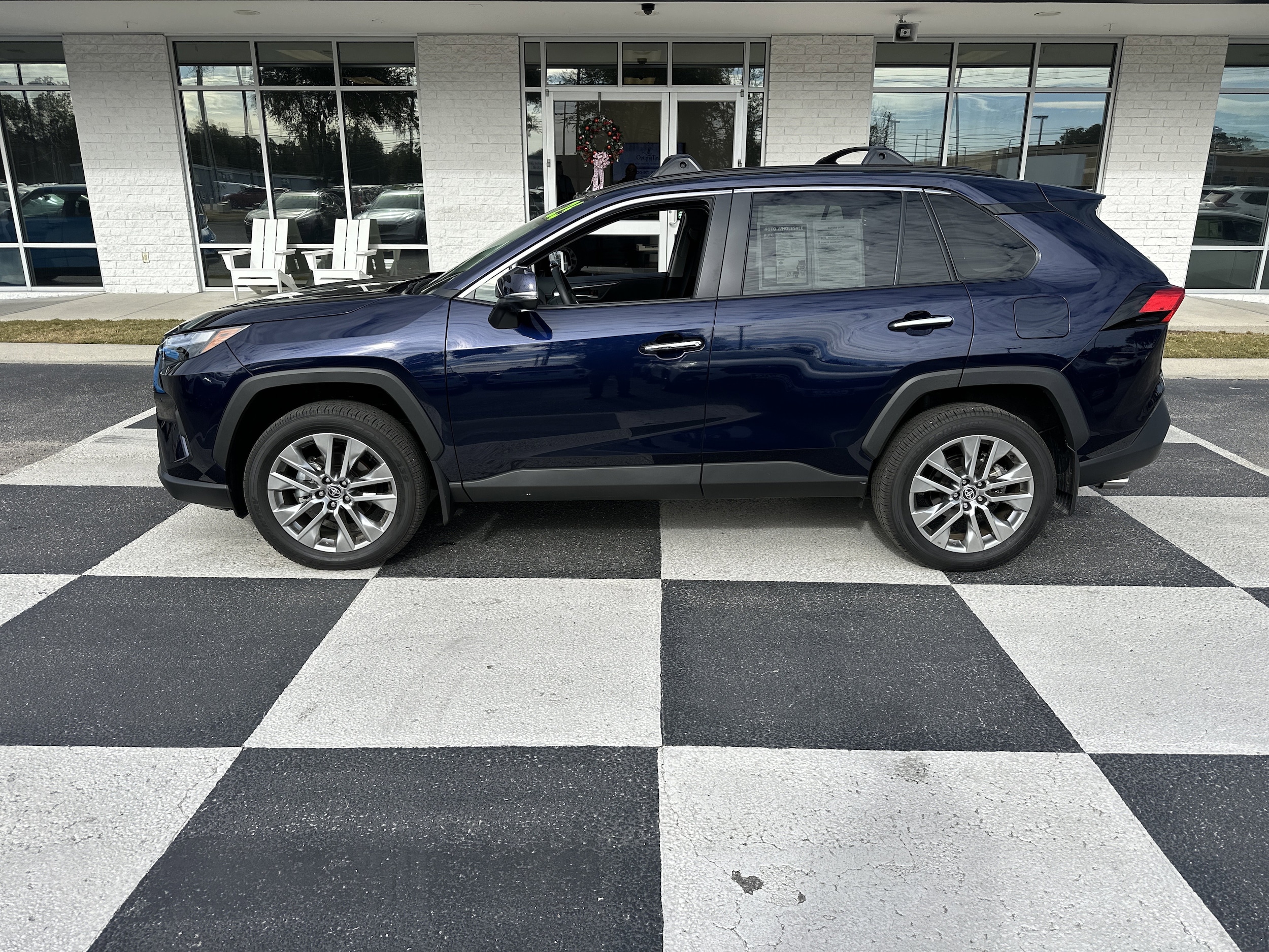 2025 Toyota RAV4 Limited's photo