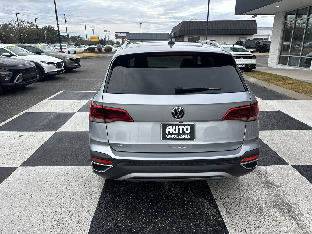 Used 2024 Volkswagen Taos 1.5T SE SUV