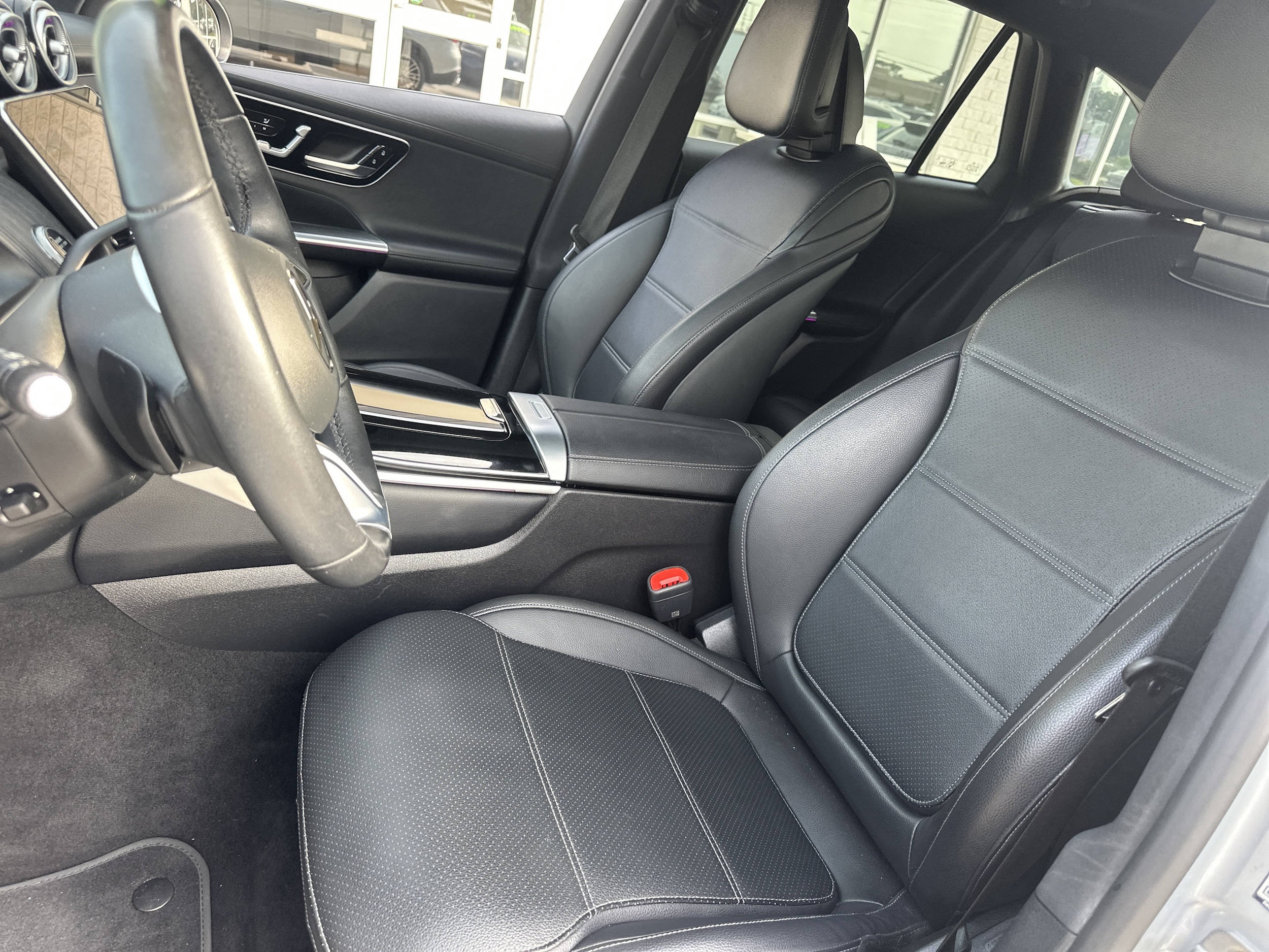 2023 Mercedes-Benz GLC GLC 300 - Photo 10