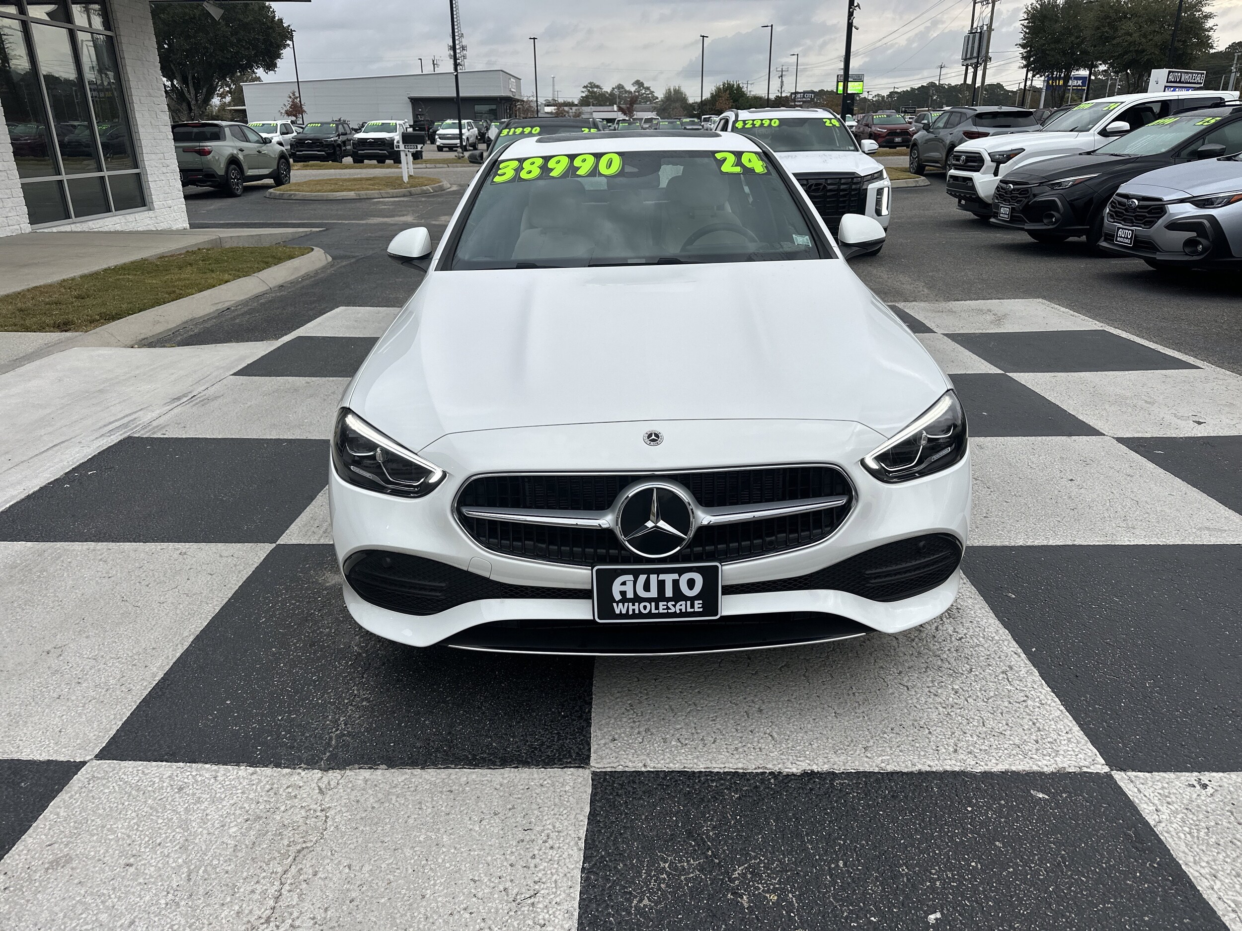 2024 Mercedes Benz C 300 photo 2