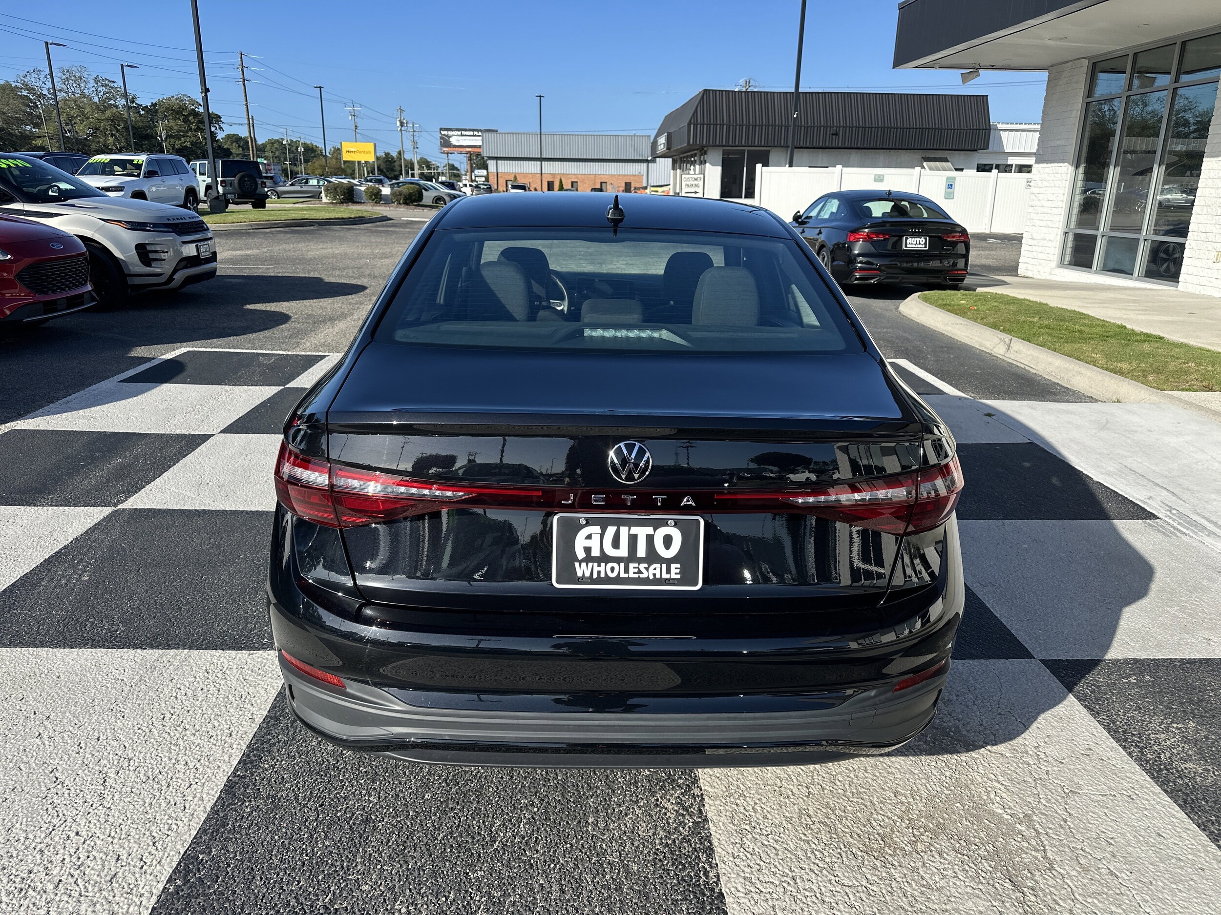 2025 Volkswagen Jetta Sport photo 4