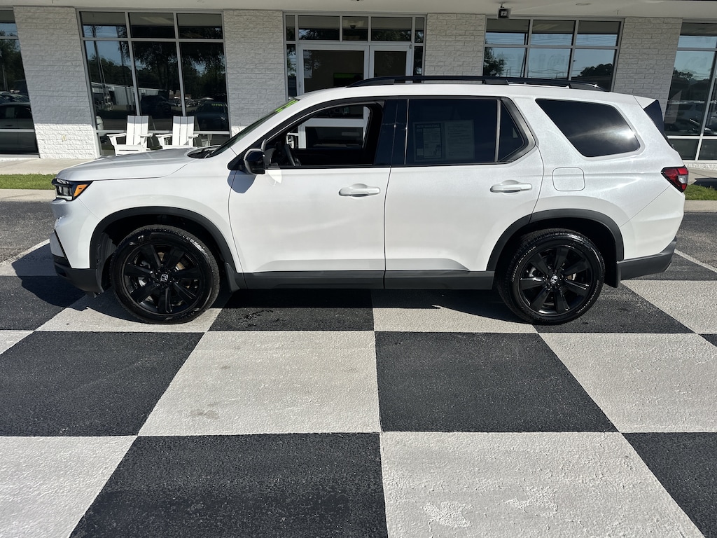 Used 2025 Honda Pilot Black Edition SUV