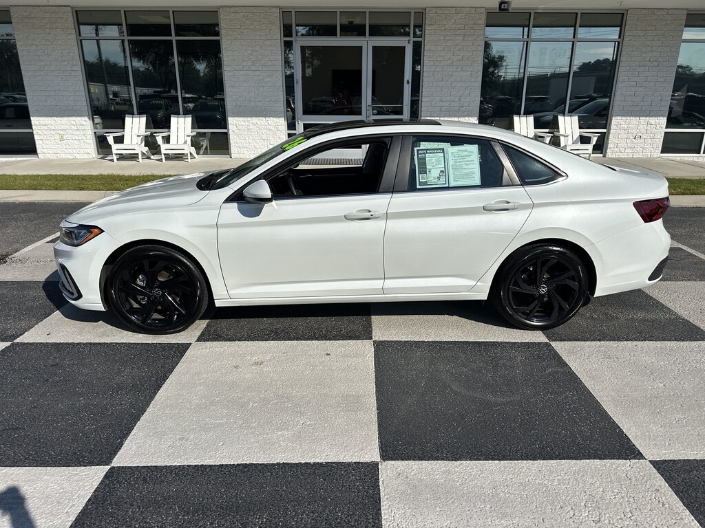 Used 2026 Volkswagen Jetta 1.5T SE Sedan