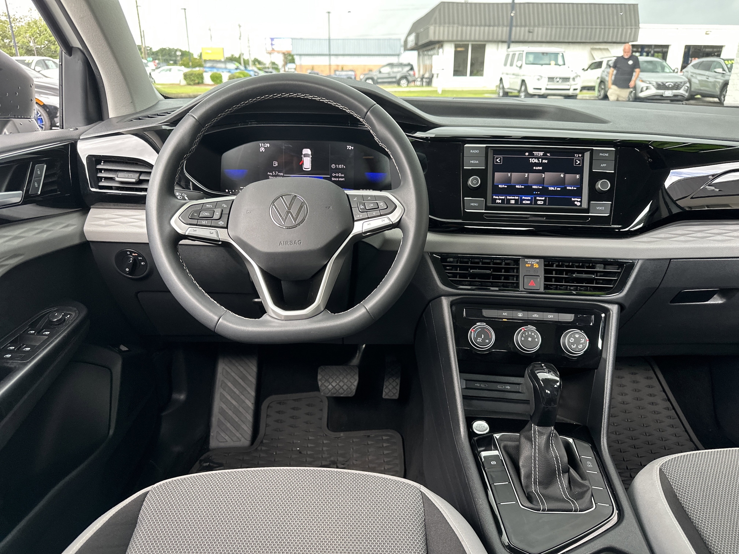 2023 Volkswagen Taos S - Photo 15