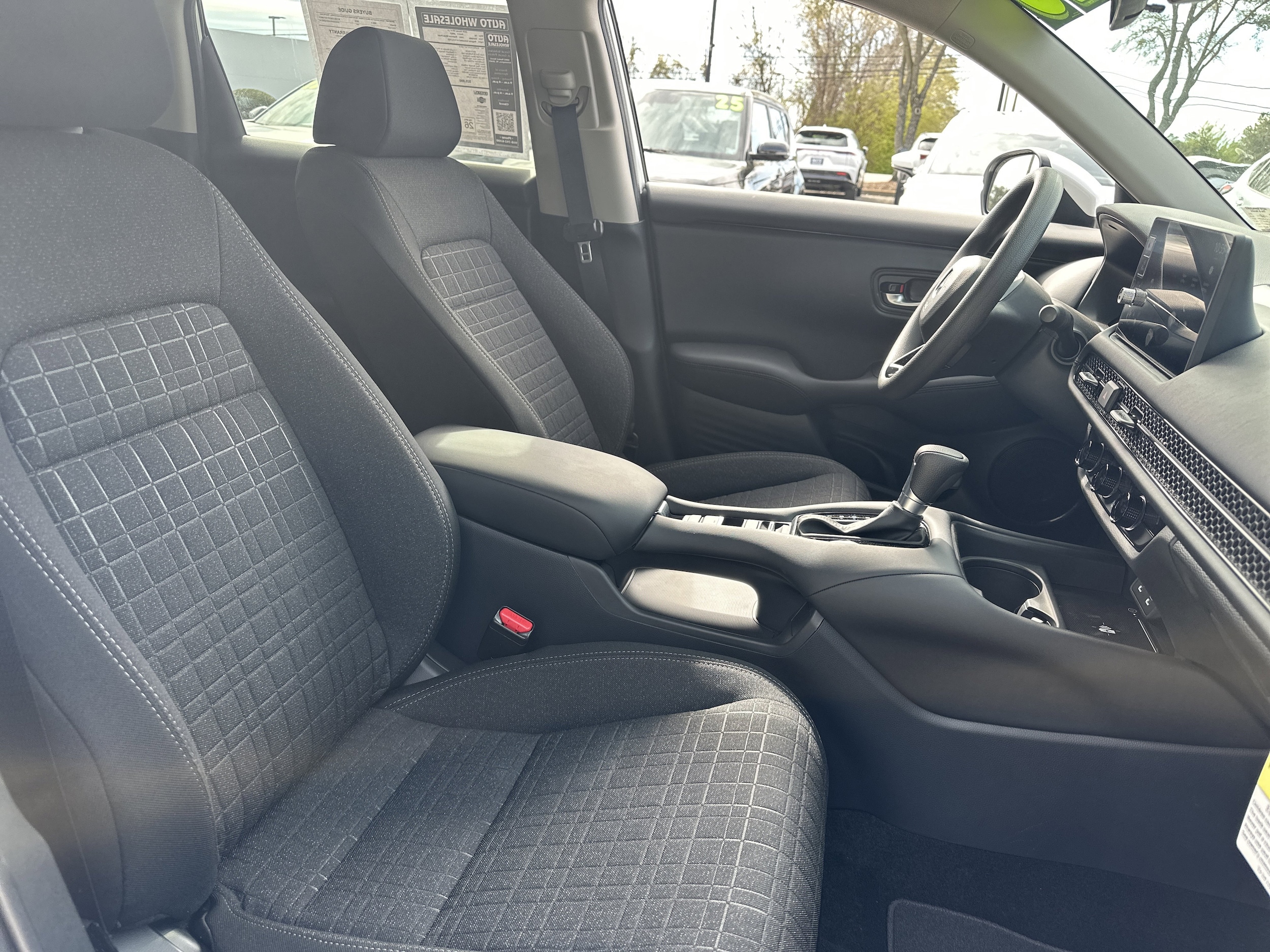 2026 Honda HR-V LX - Photo 13