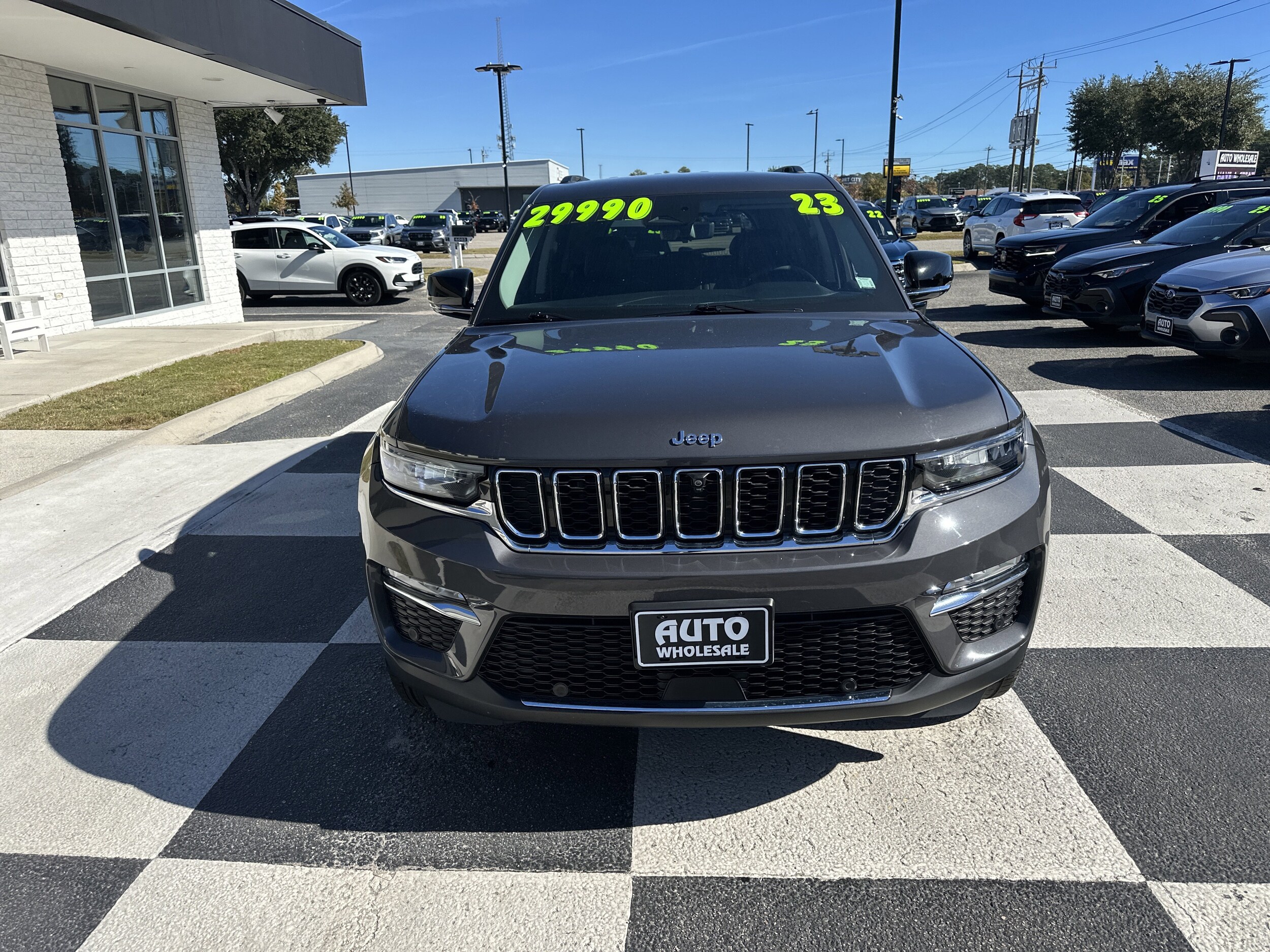 2023 Jeep Grand Cherokee Limited photo 2