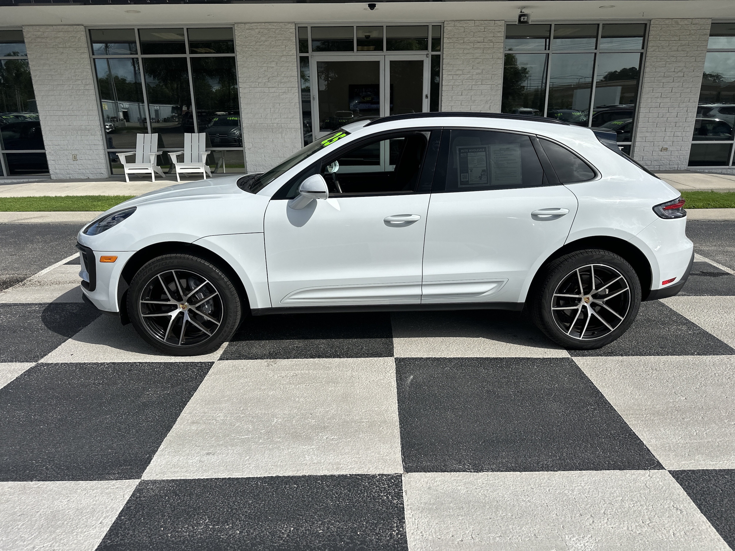 2025 Porsche Macan