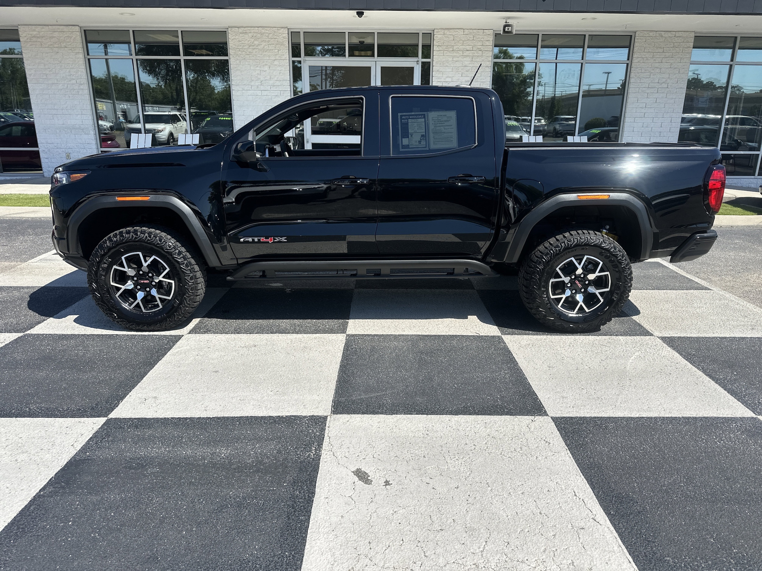 2026 GMC Canyon 4WD AT4X Crew Cab Short Box's photo