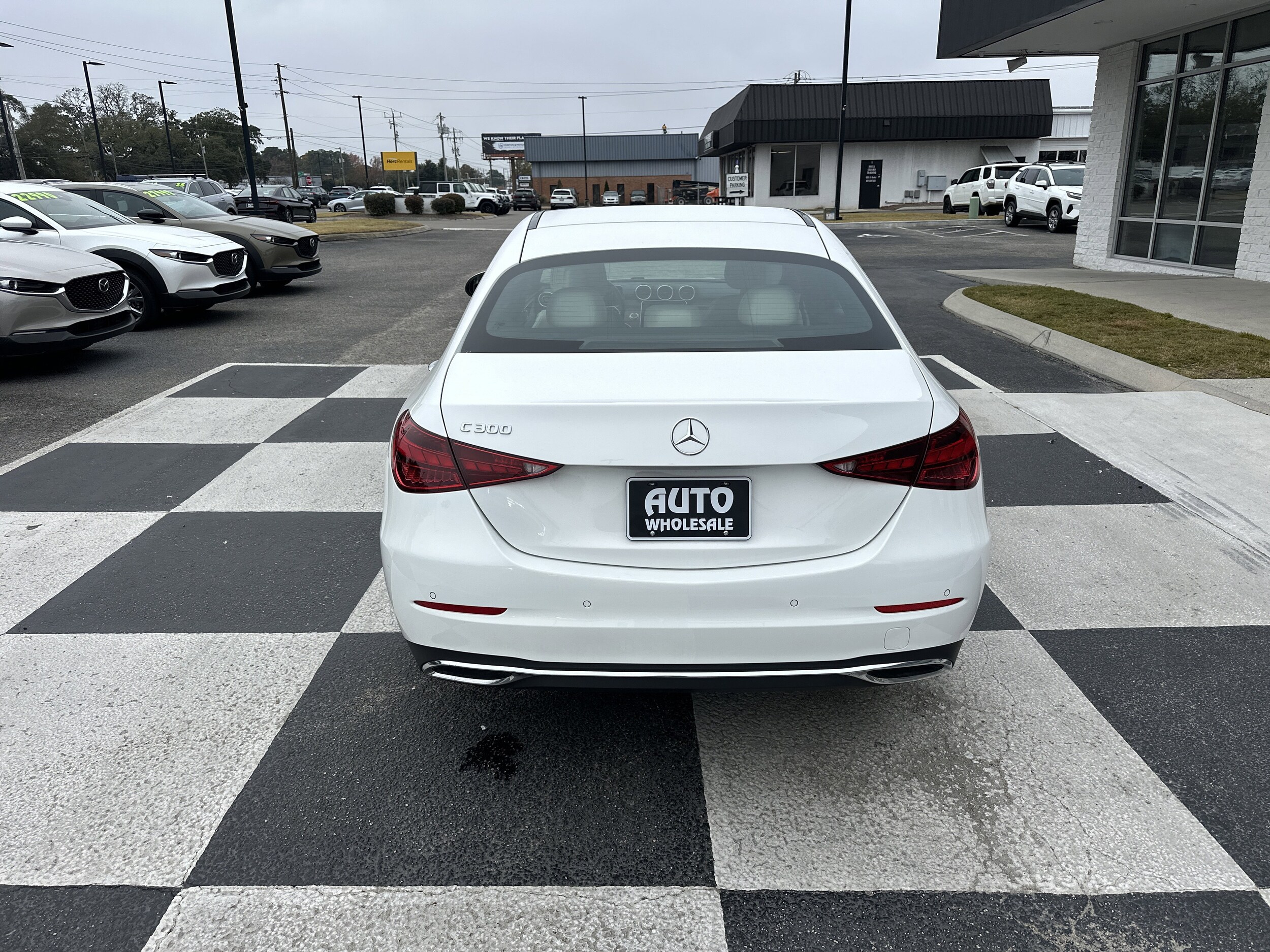 2025 Mercedes Benz C 300 photo 4