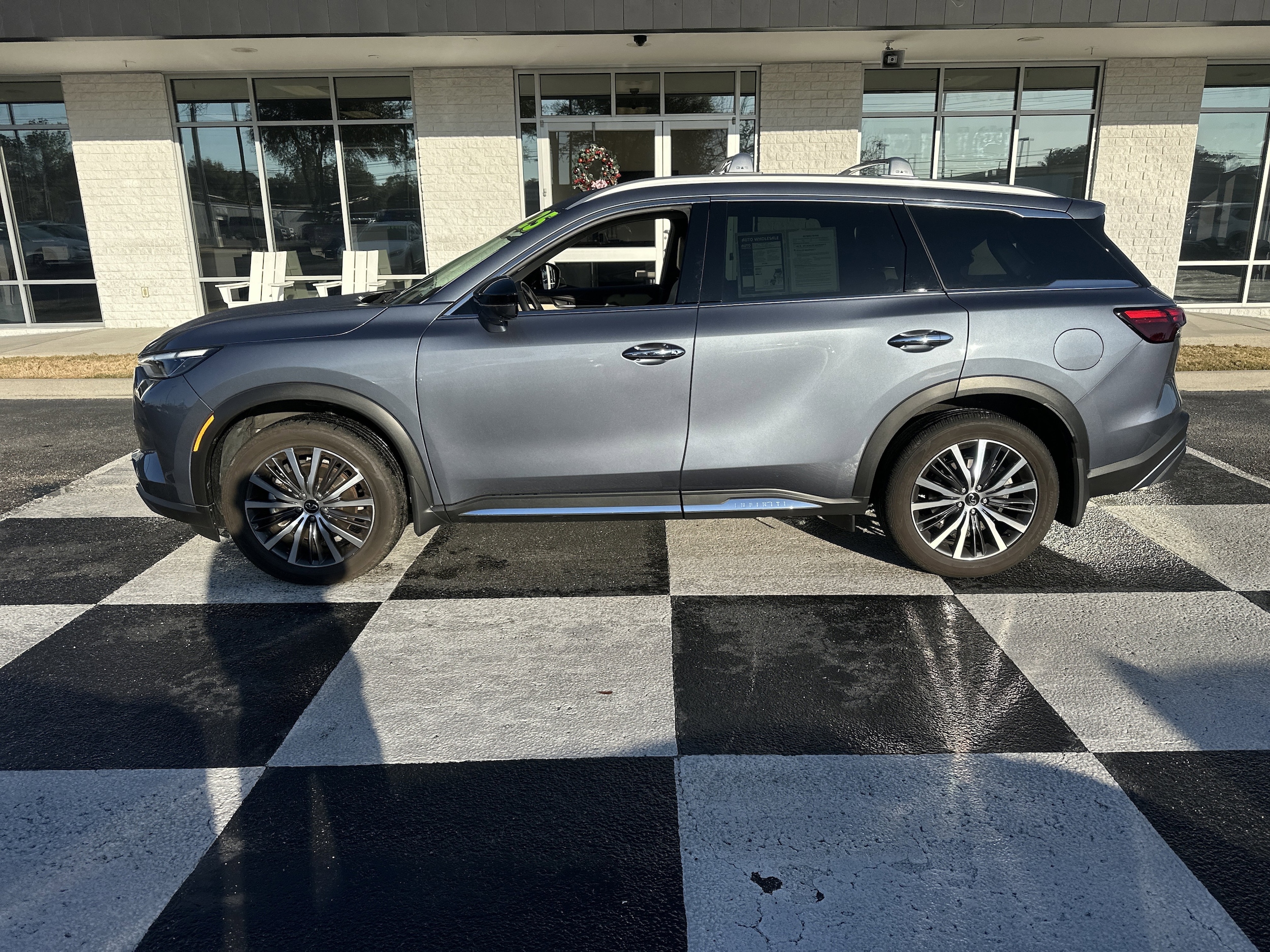 2025 INFINITI QX60 SENSORY's photo