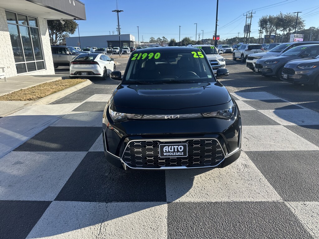 Used 2025 Kia Soul GT-Line Hatchback
