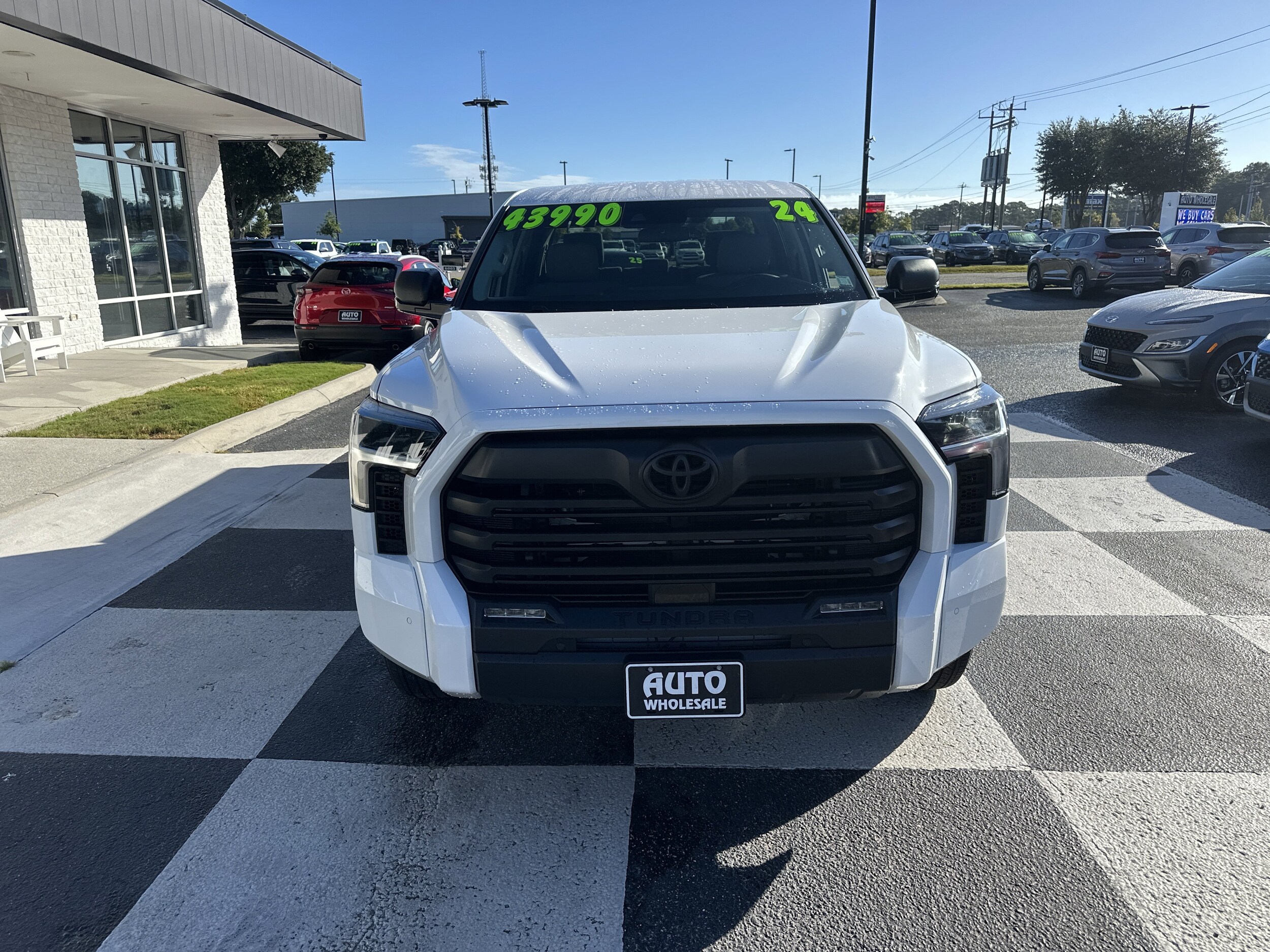 2024 Toyota Tundra SR5 photo 2