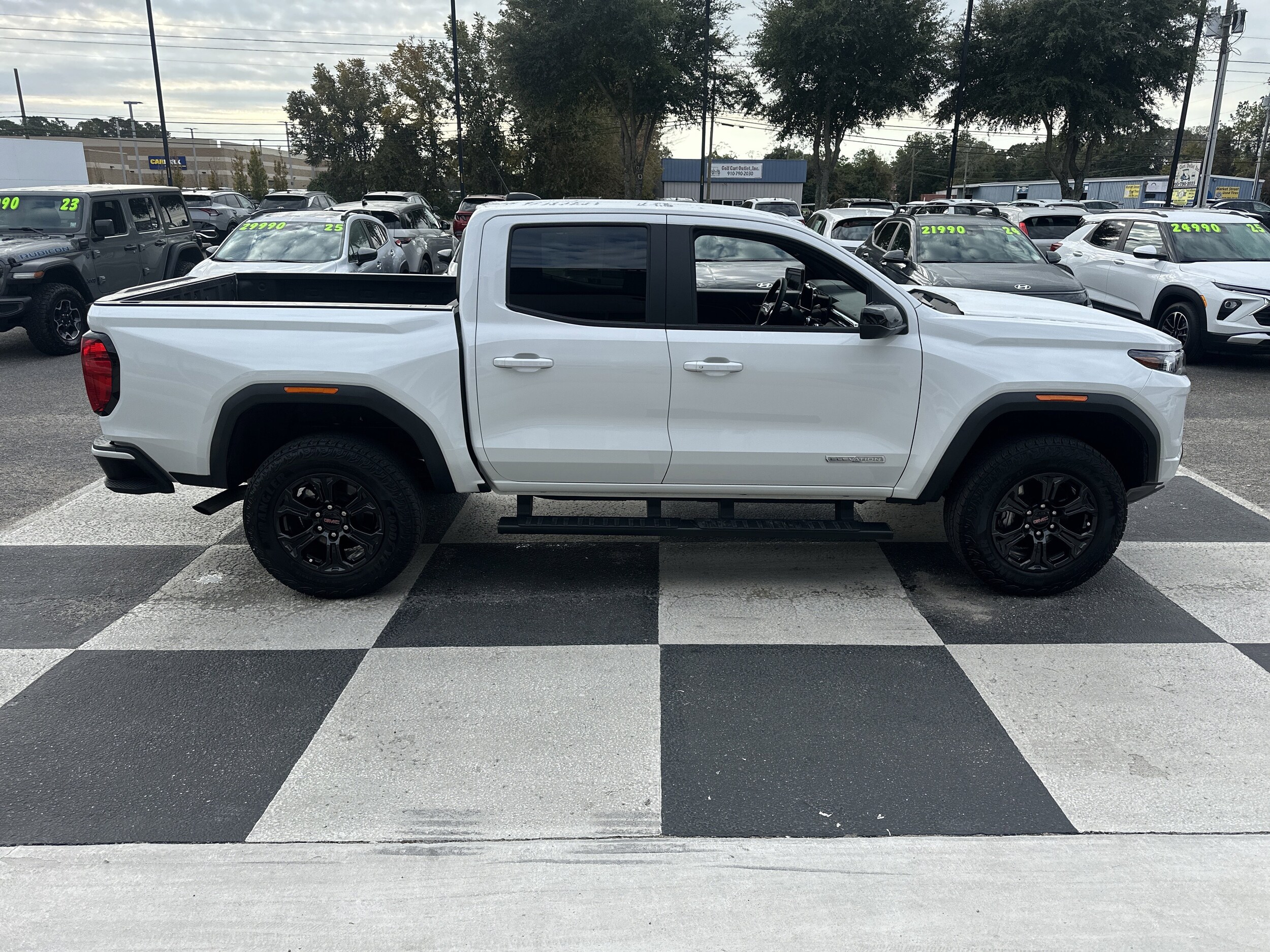 2024 Gmc Canyon Elevation photo 3