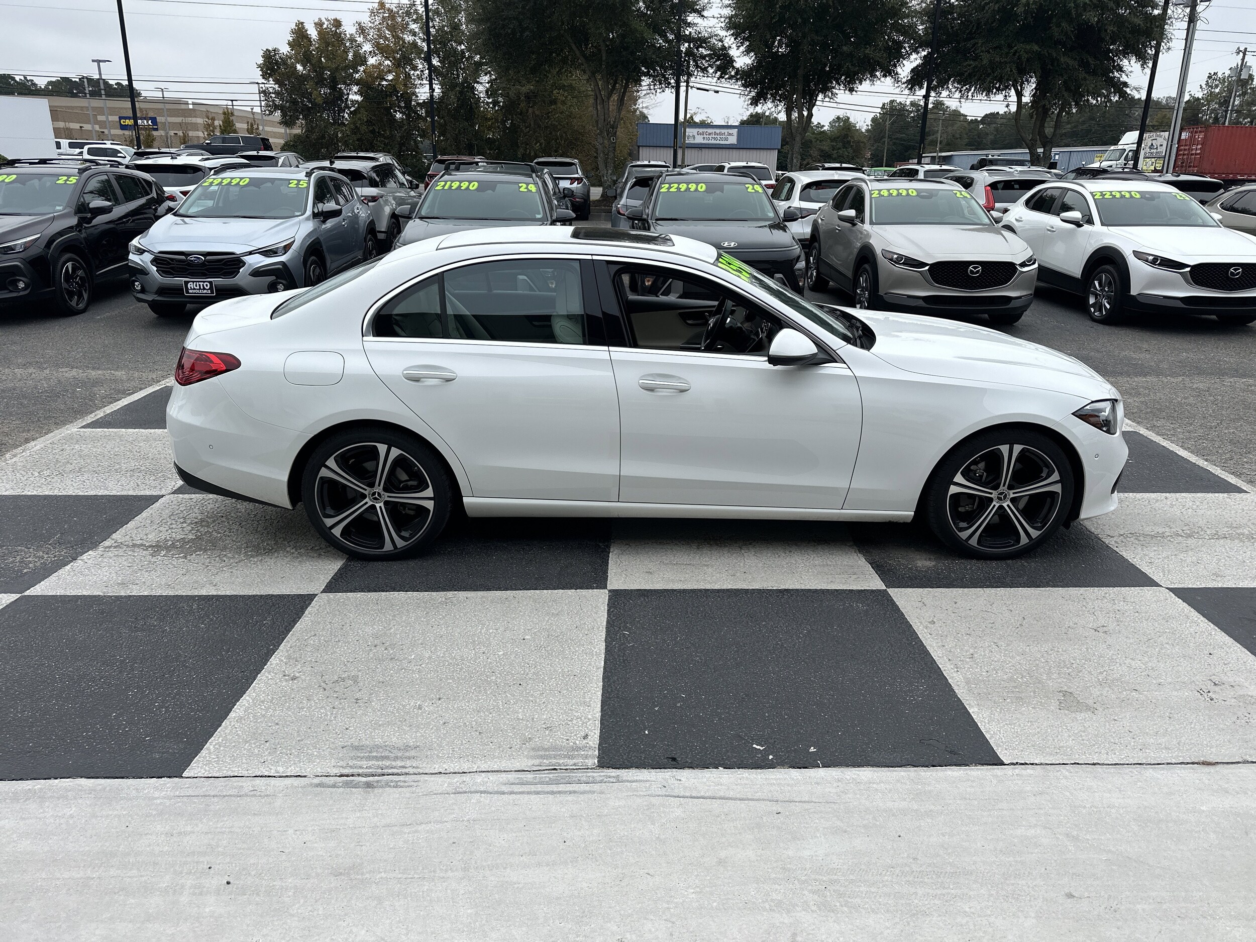 2025 Mercedes Benz C 300 photo 3