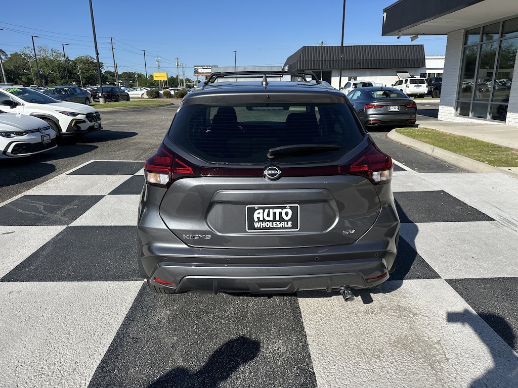 Used 2024 Nissan Kicks SV SUV