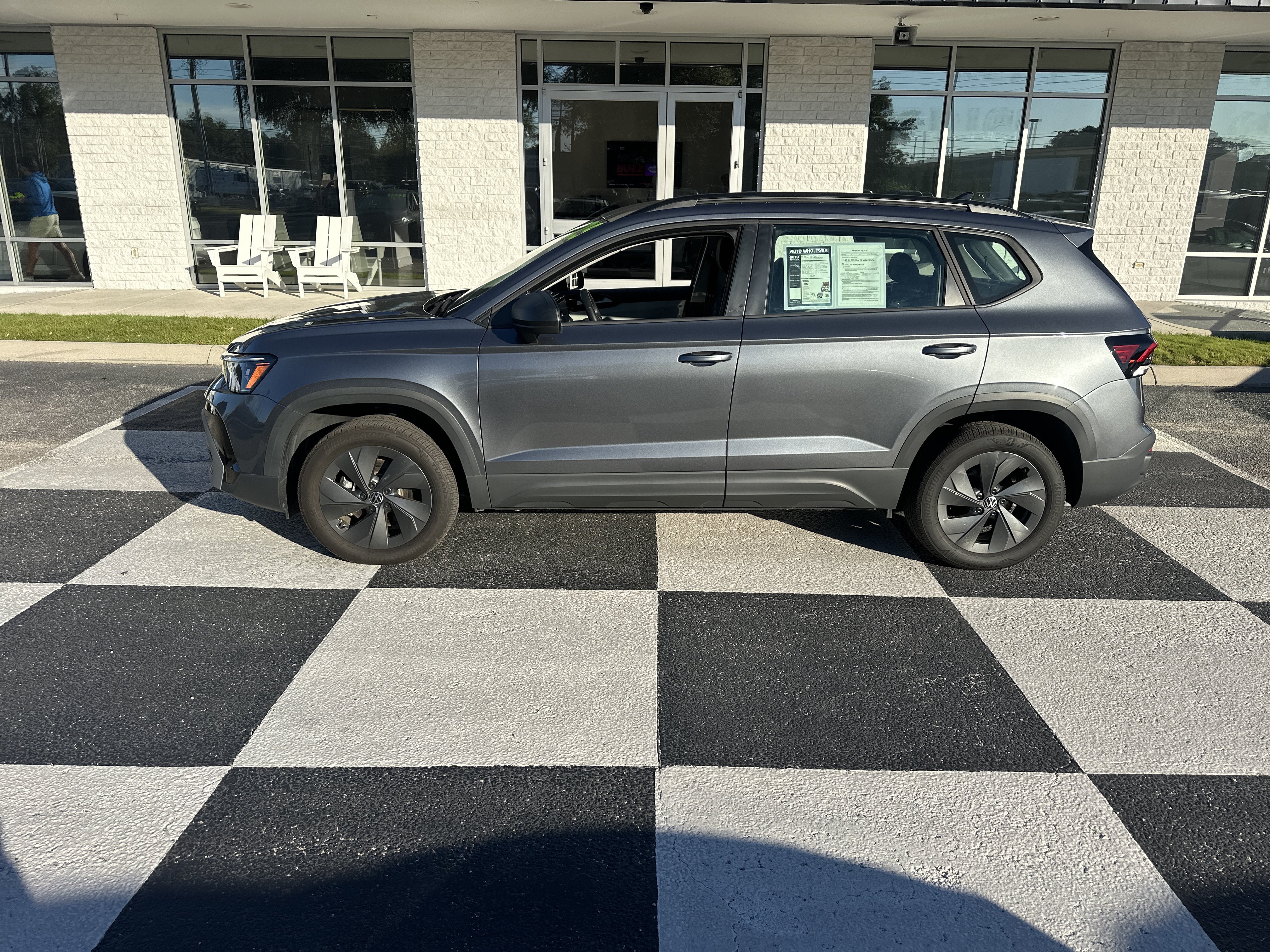 2025 Volkswagen Taos