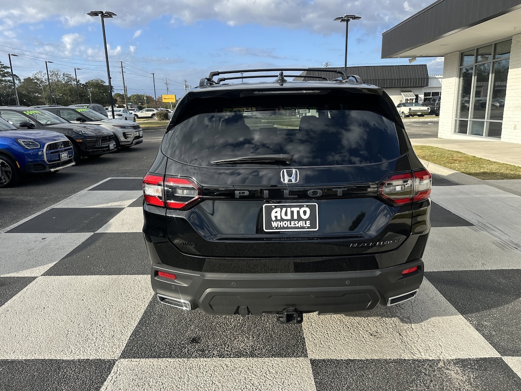 Used 2025 Honda Pilot Black Edition SUV
