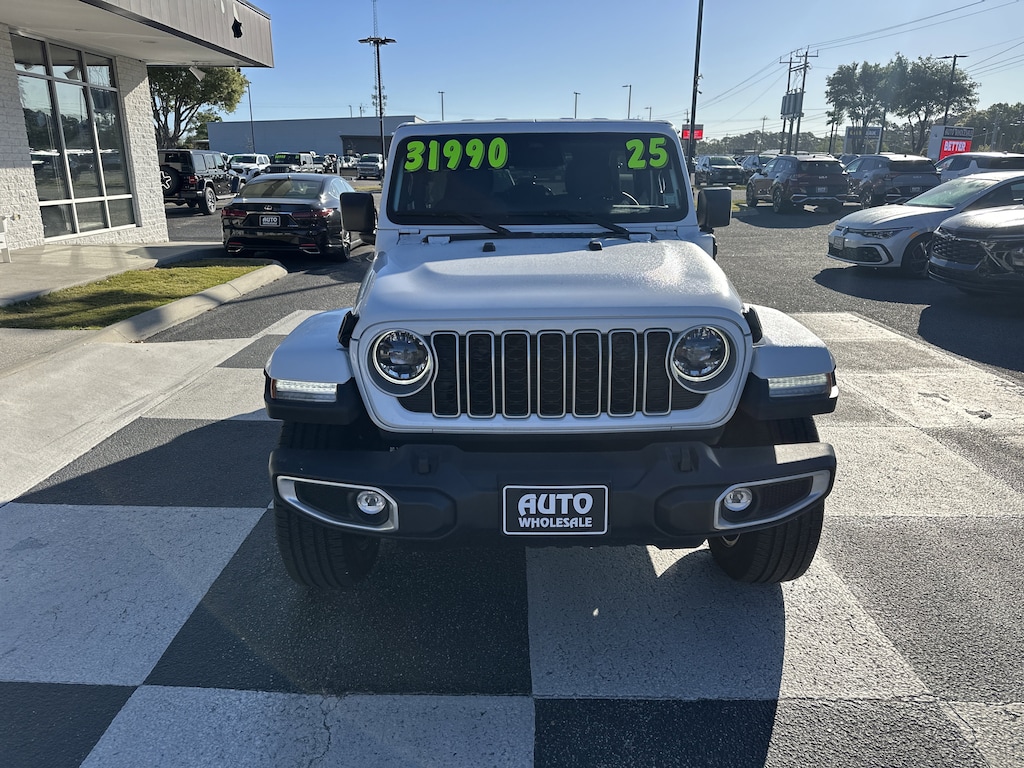 Used 2025 Jeep Wrangler 4xe Sahara SUV