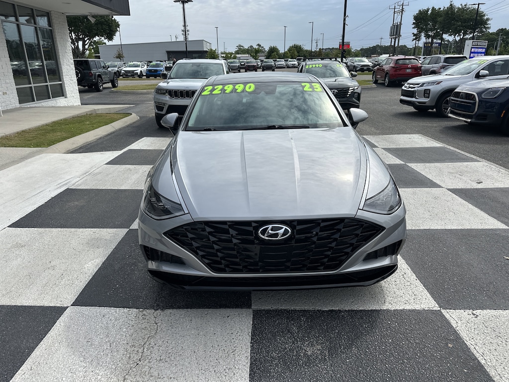 Used 2023 Hyundai Sonata SEL Sedan