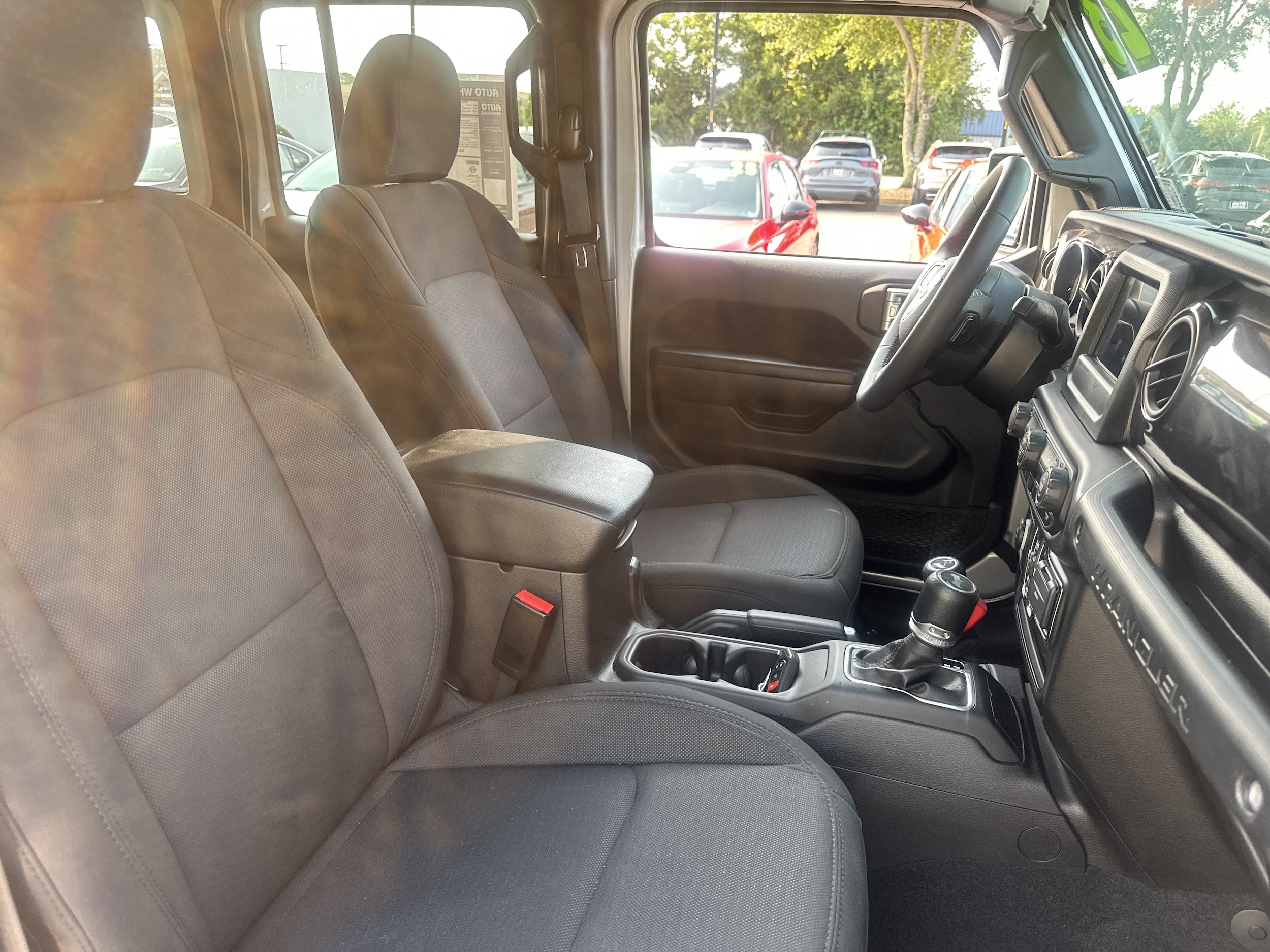 2023 Jeep Wrangler 4-Door Altitude - Photo 13