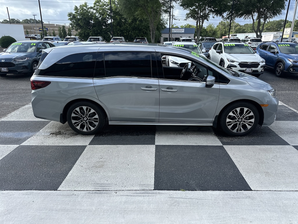 Used 2025 Honda Odyssey Elite Van