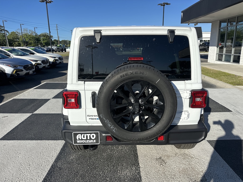 Used 2025 Jeep Wrangler 4xe Sahara SUV