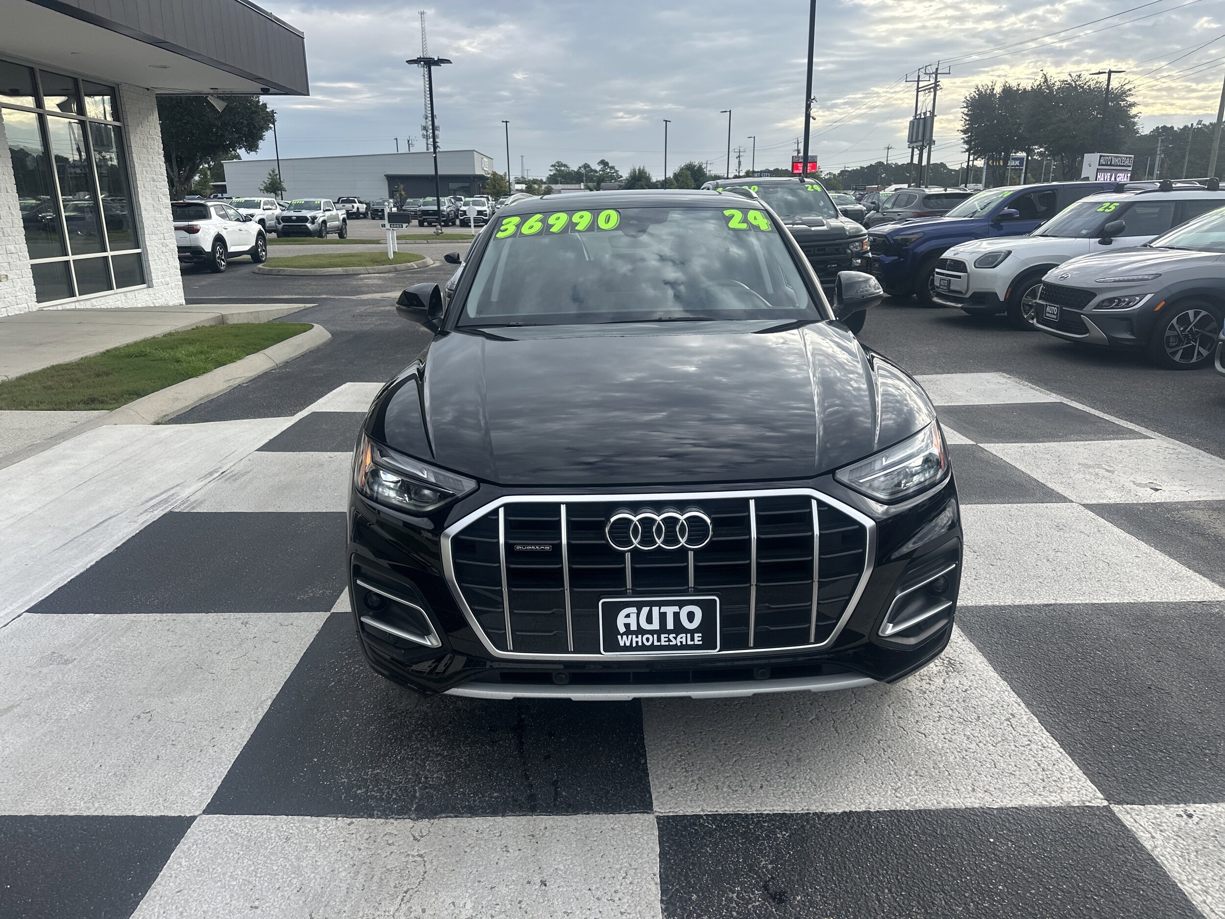 2024 Audi Q5 Premium photo 2