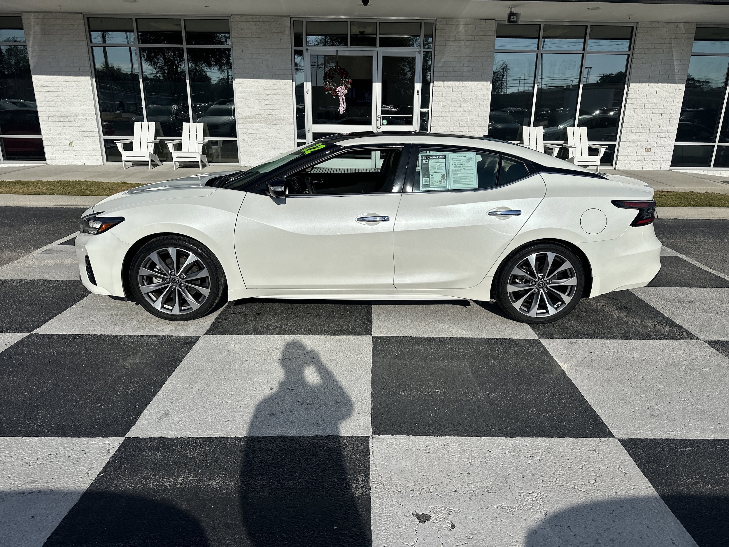 2022 Nissan Maxima Platinum's photo