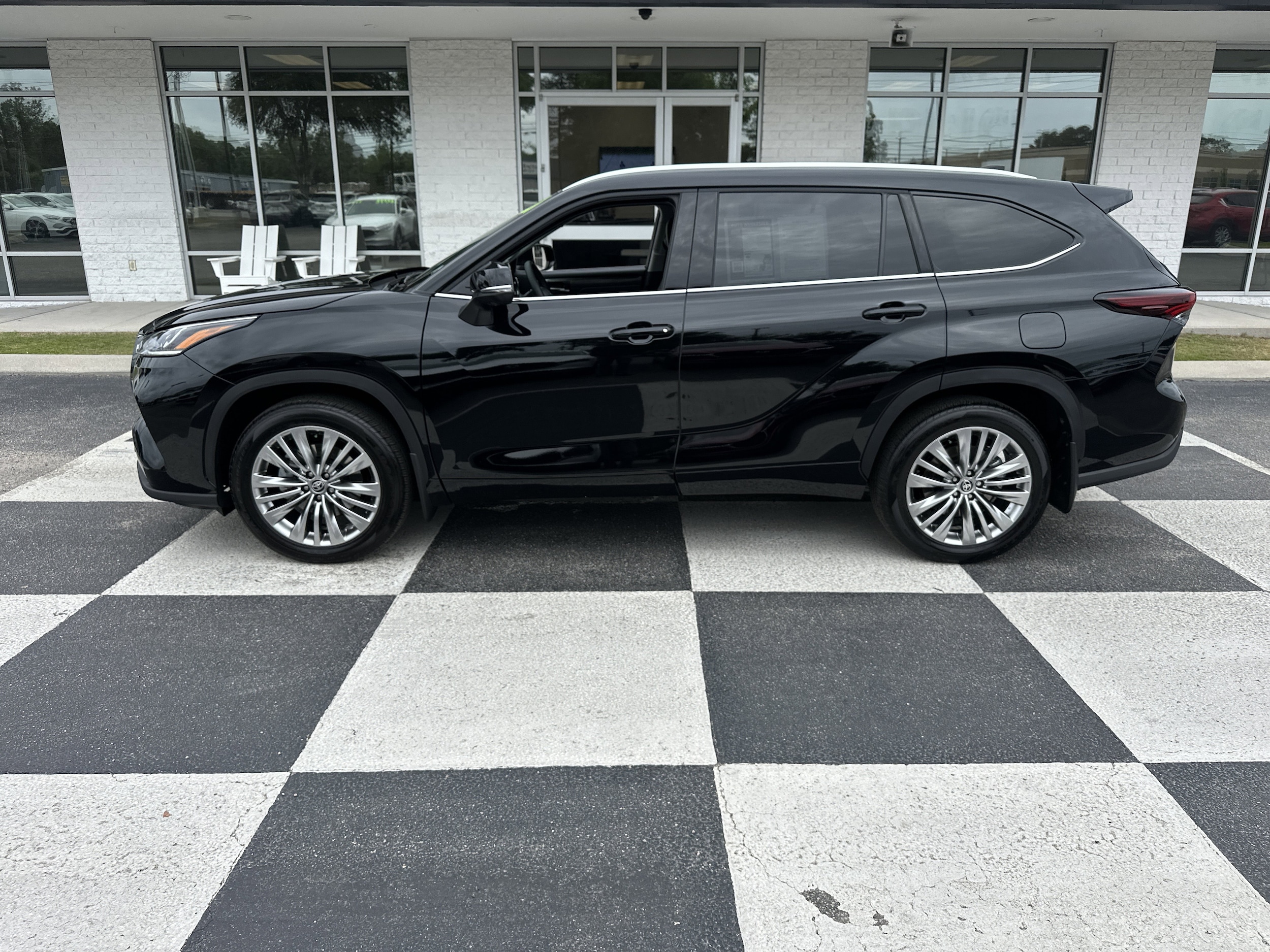 2026 Toyota Highlander Platinum AWD's photo