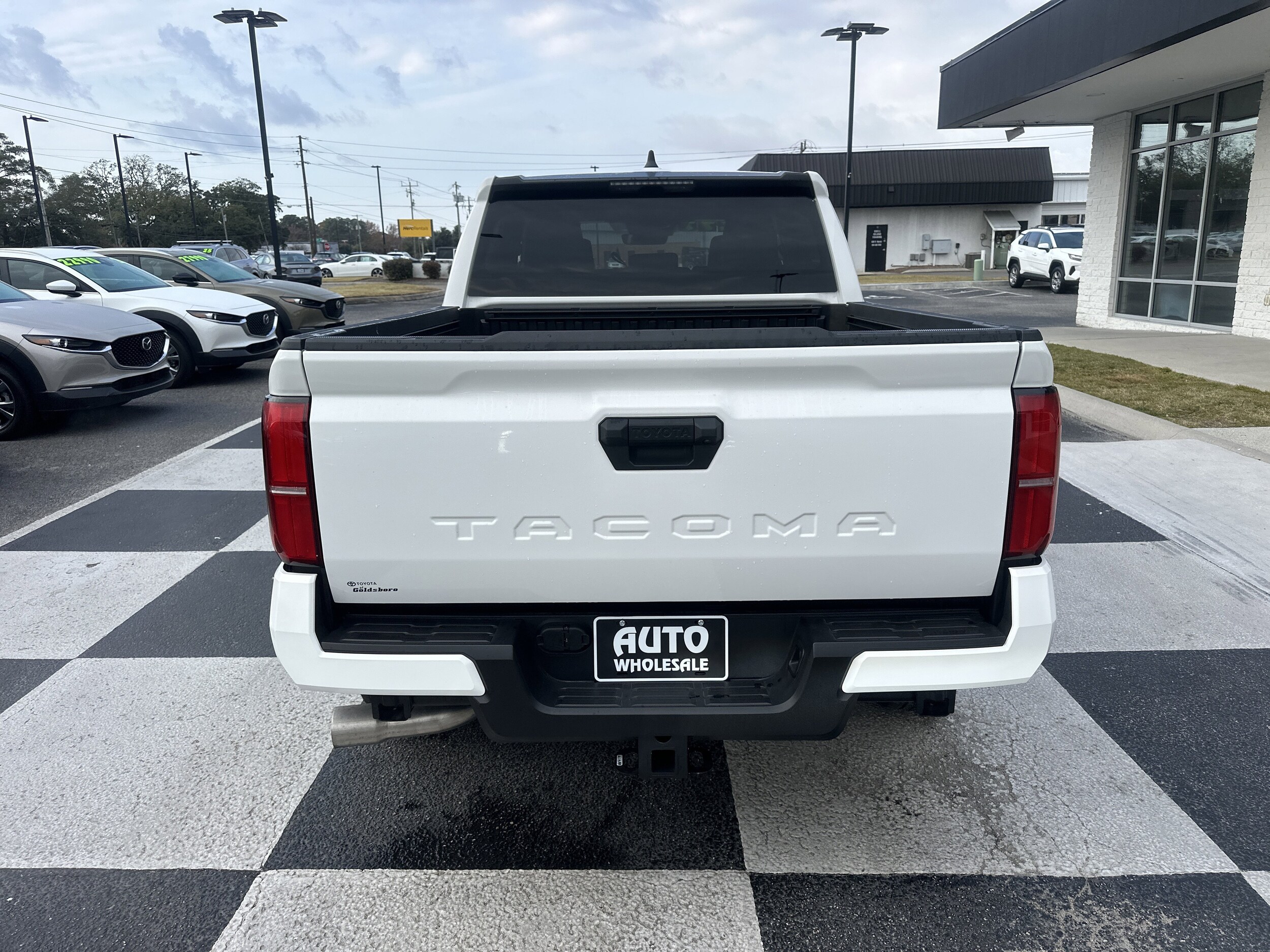 2024 Toyota Tacoma SR5 photo 4