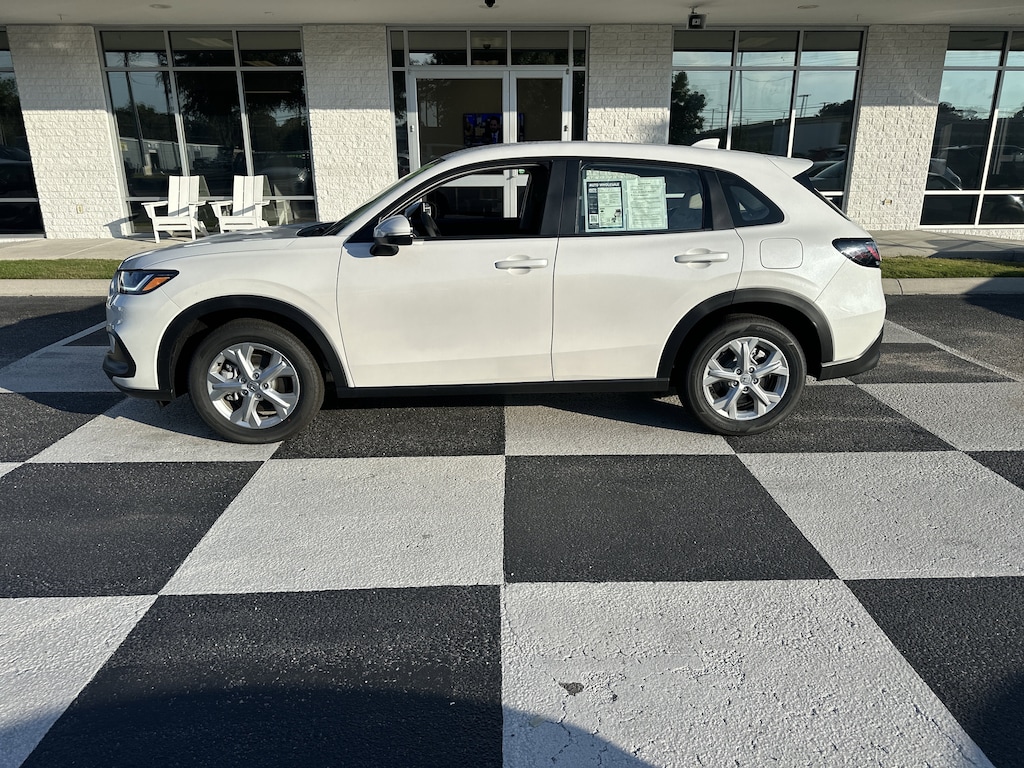 Used 2025 Honda HR-V LX SUV