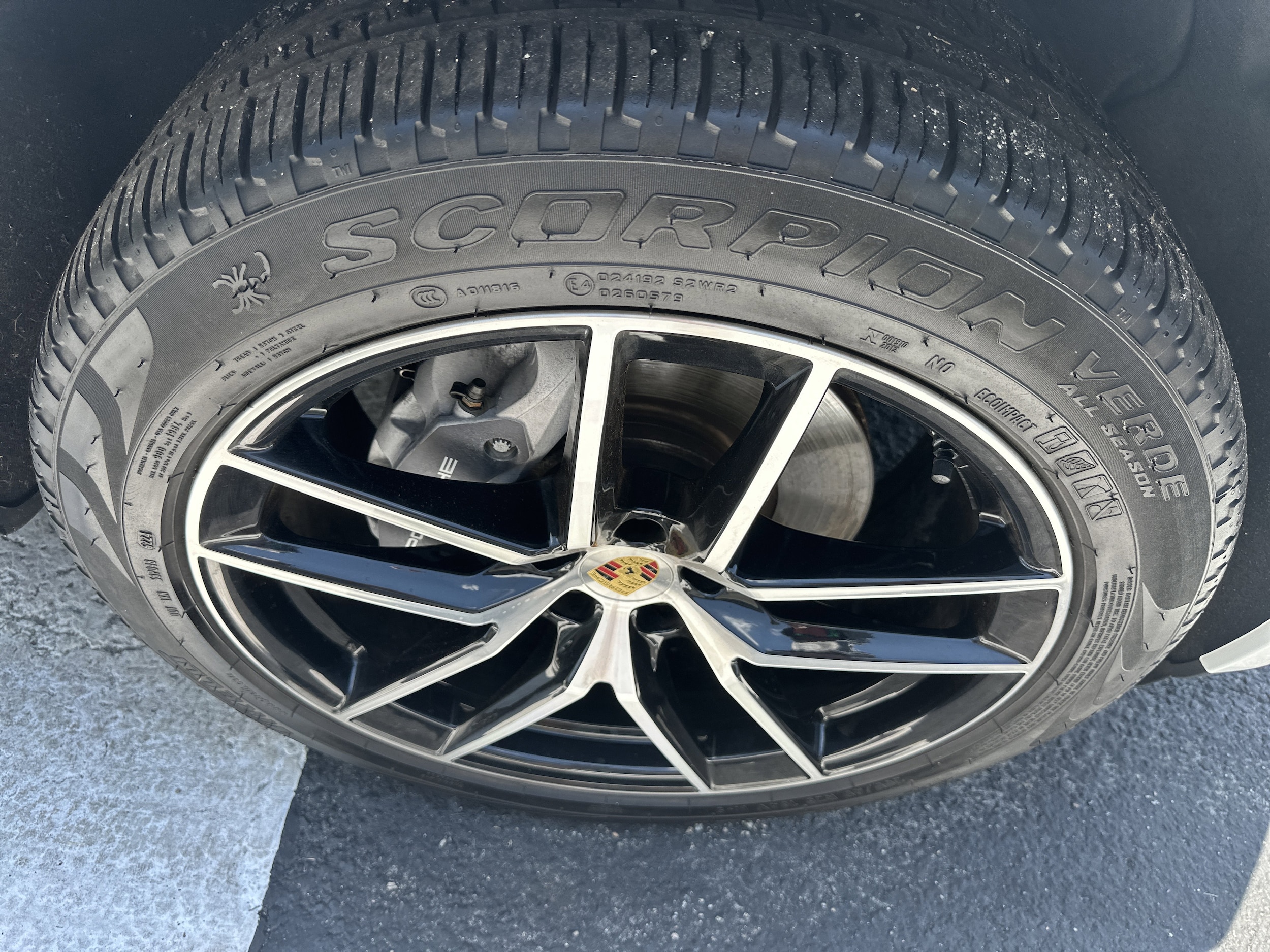 2025 Porsche Macan - Photo 6